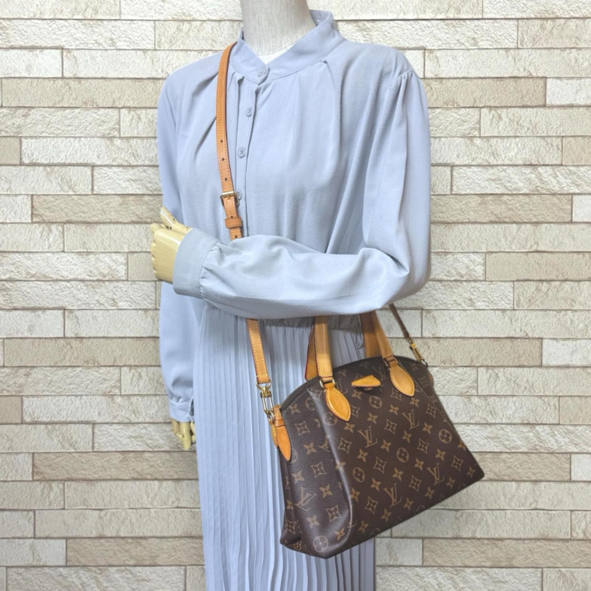 Louis Vuitton Brown Monogram Monogram Shoulder Bag (Pre-Owned)