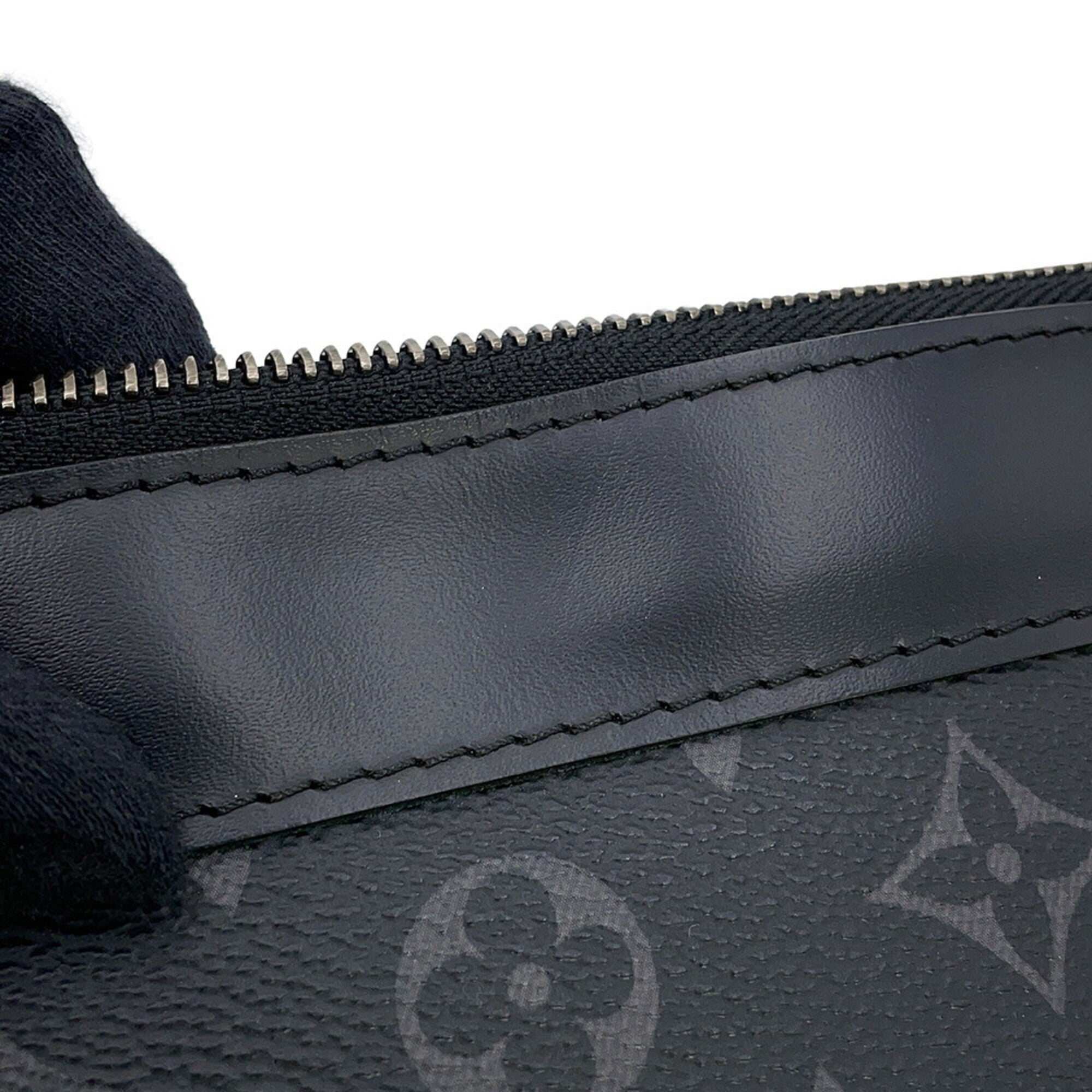 Louis Vuitton Noir Monogram Eclipse Clutch Bag Pochette (Pre-Owned)