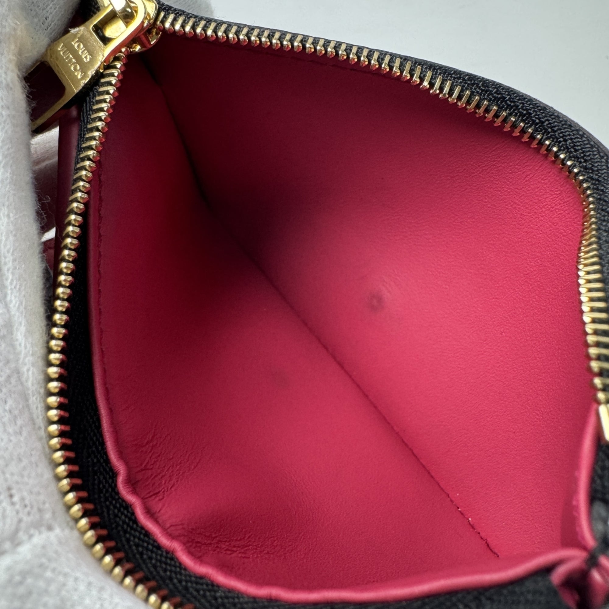 Louis Vuitton Black Hot Pink Leather Wallet (Tri-Fold) (Pre-Owned)
