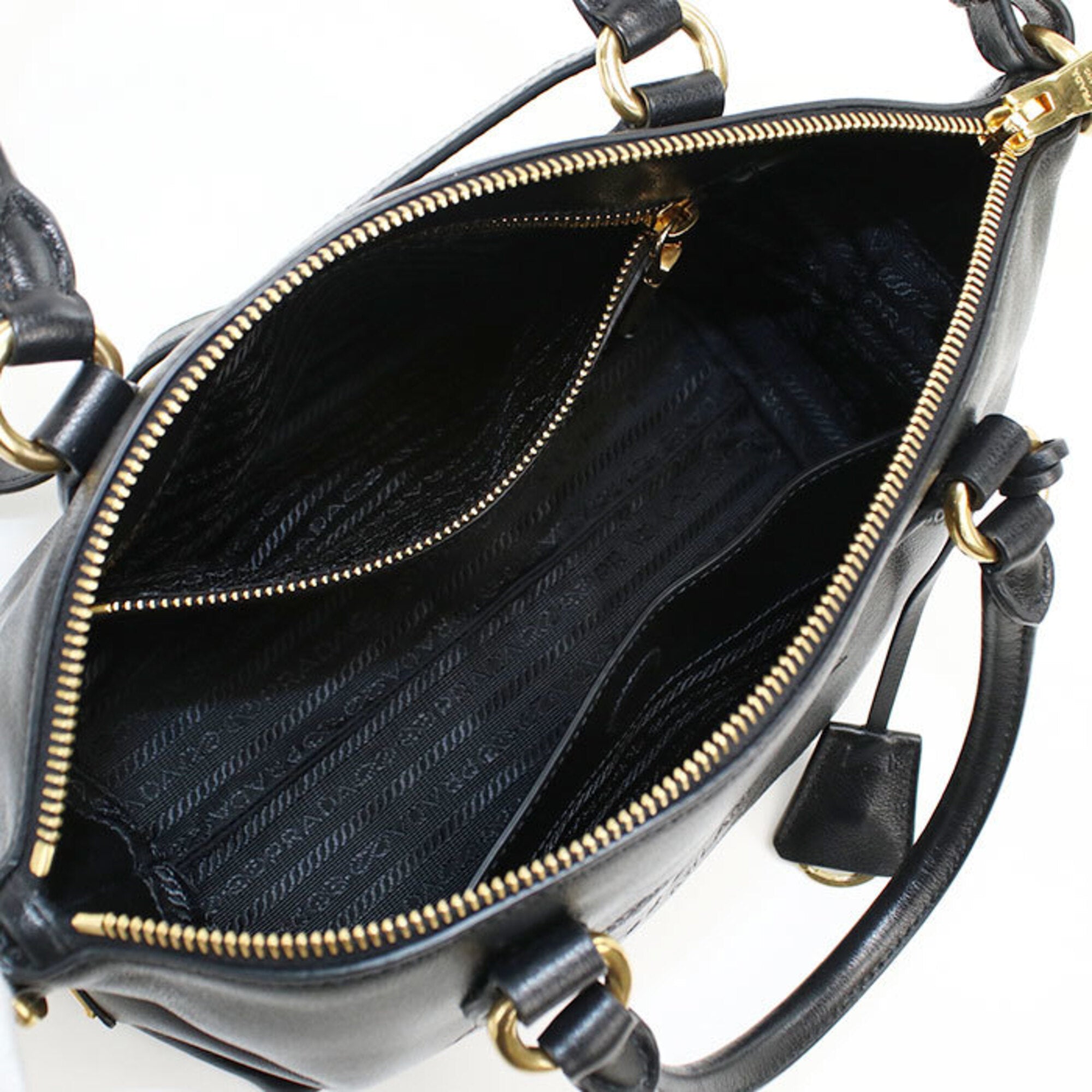 Prada Black Leather Handbag (Pre-Owned)