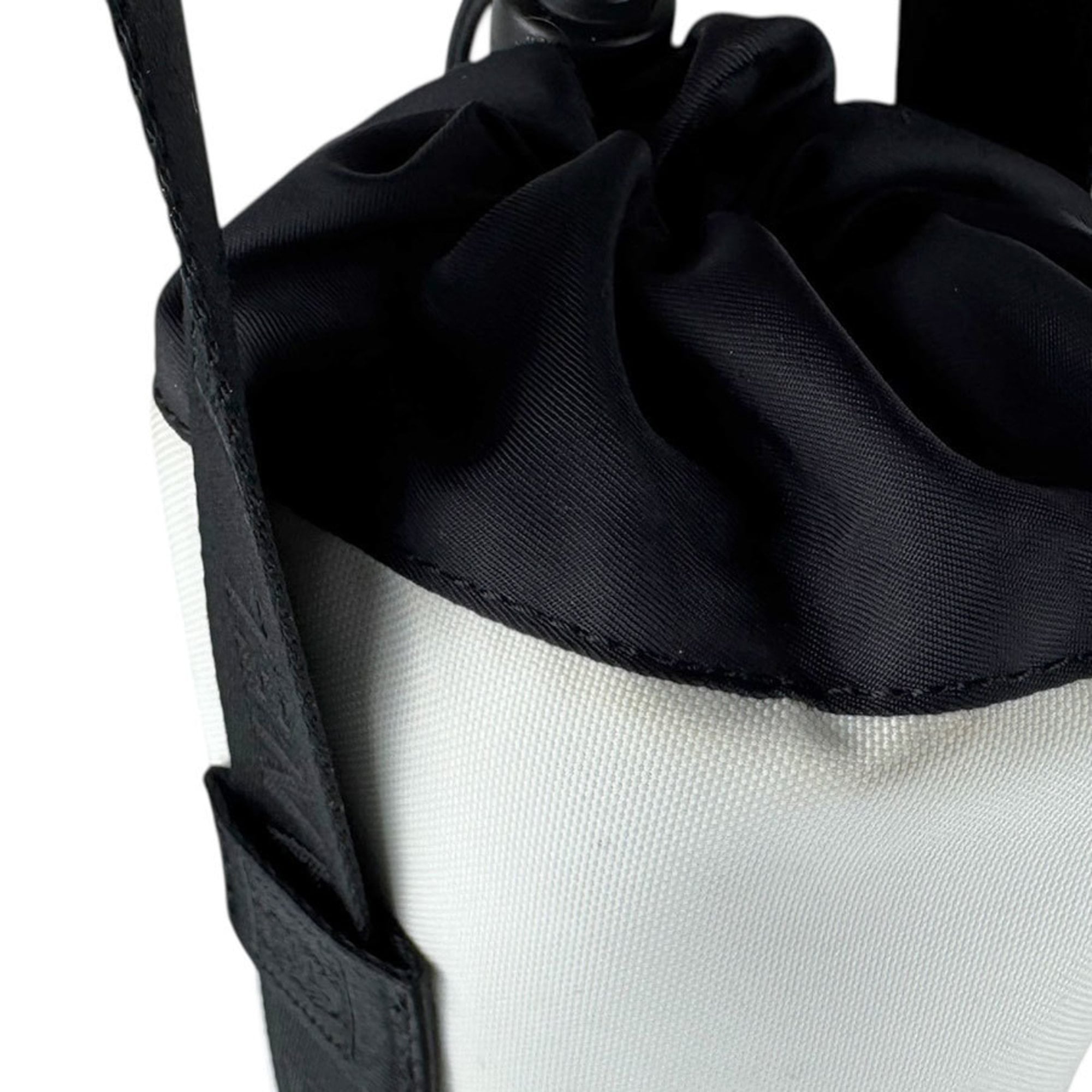 Chanel Black White Nylon Pouch (Pre-Owned)