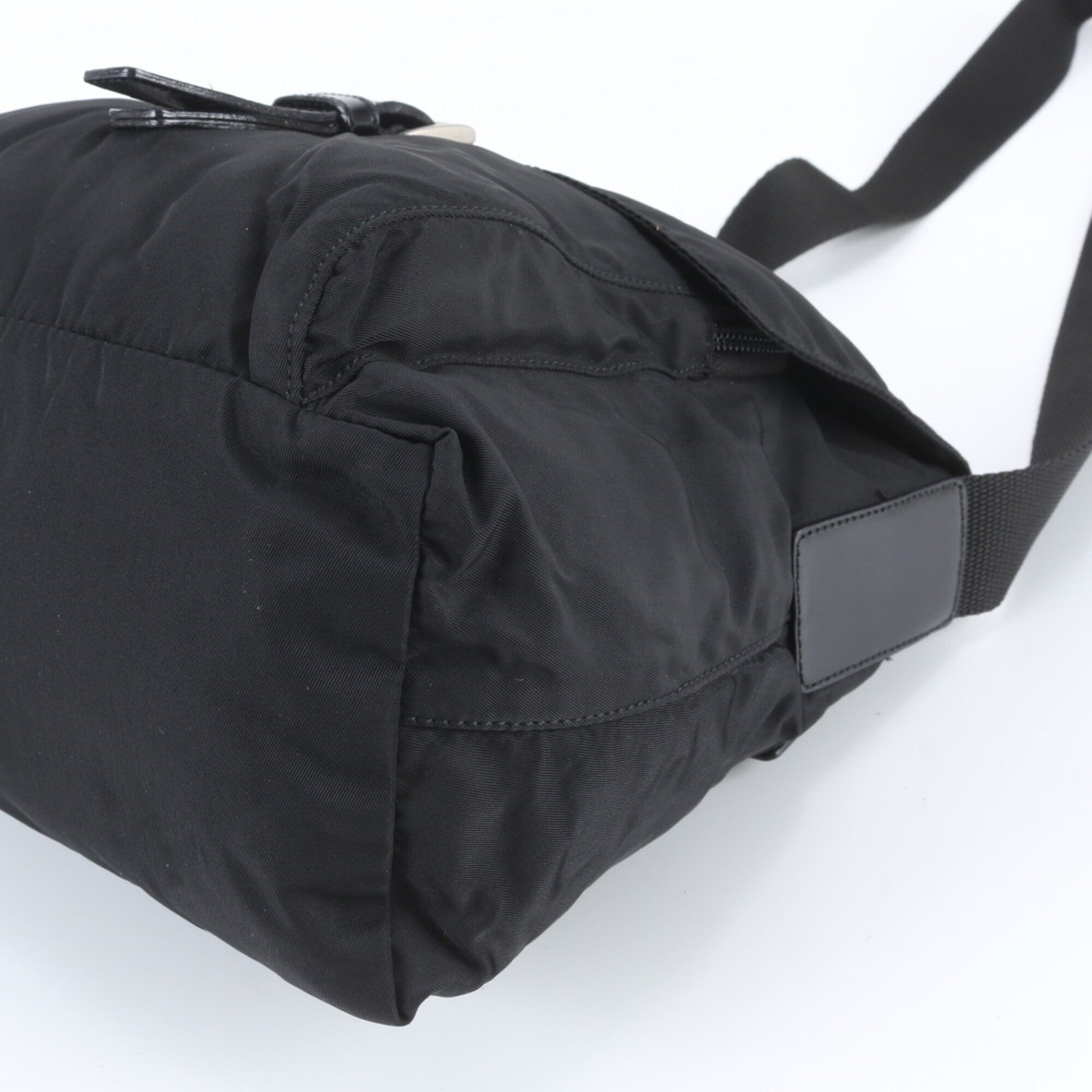 Prada Black Nylon Leather Shoulder Bag (Pre-Owned)