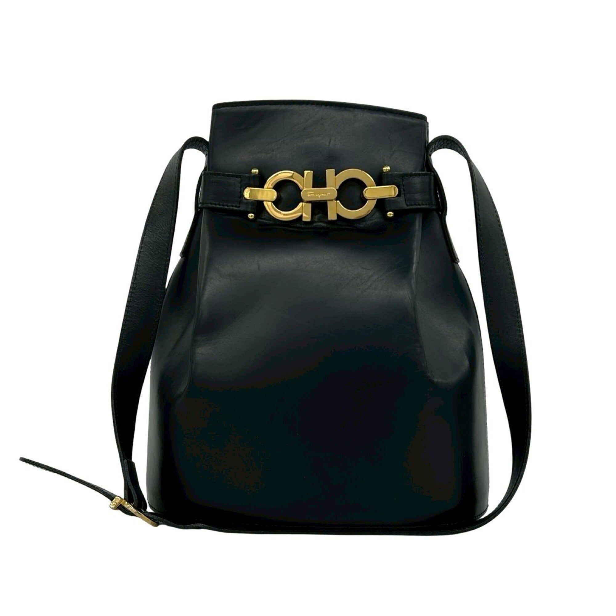 Salvatore Ferragamo Black Leather Shoulder Bag (Pre-Owned)