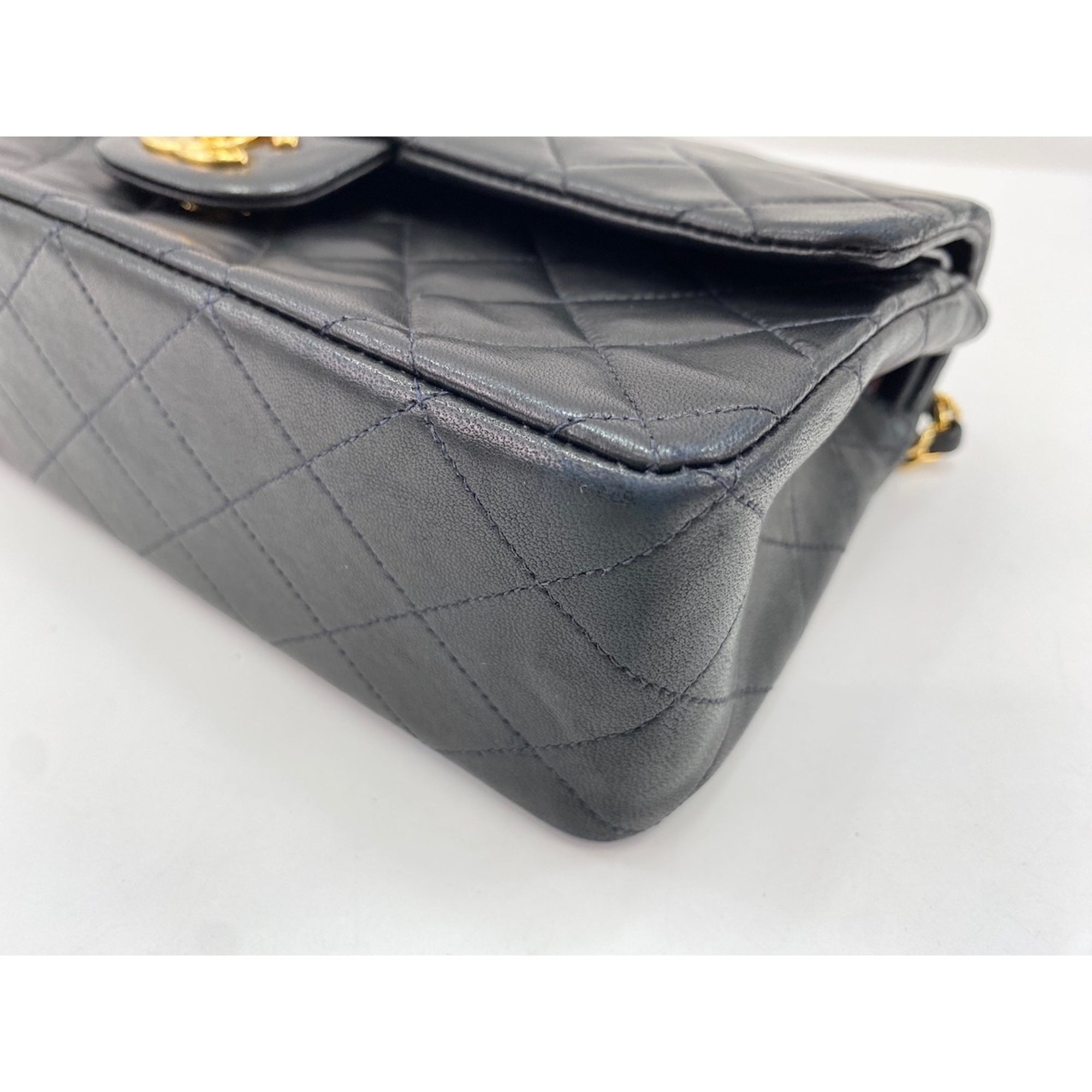 Chanel Matelasse Black Shoulder Bag (Pre-Owned)
