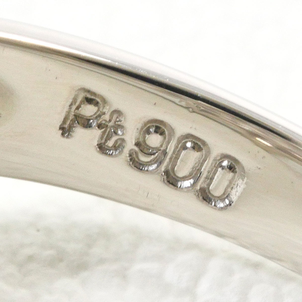 Unbranded Platinum Platinum 900 Band Ring (Pre-Owned)