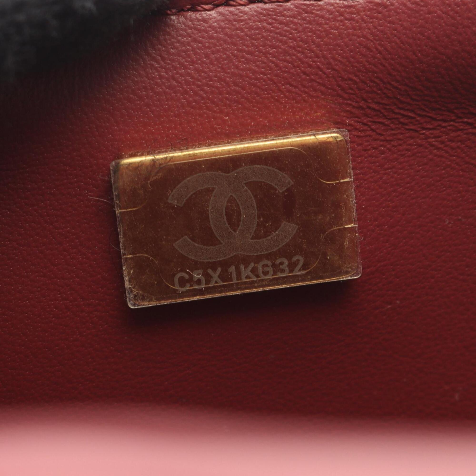 Chanel Black Leather Handbag Shoulder Bag (Pre-Owned)