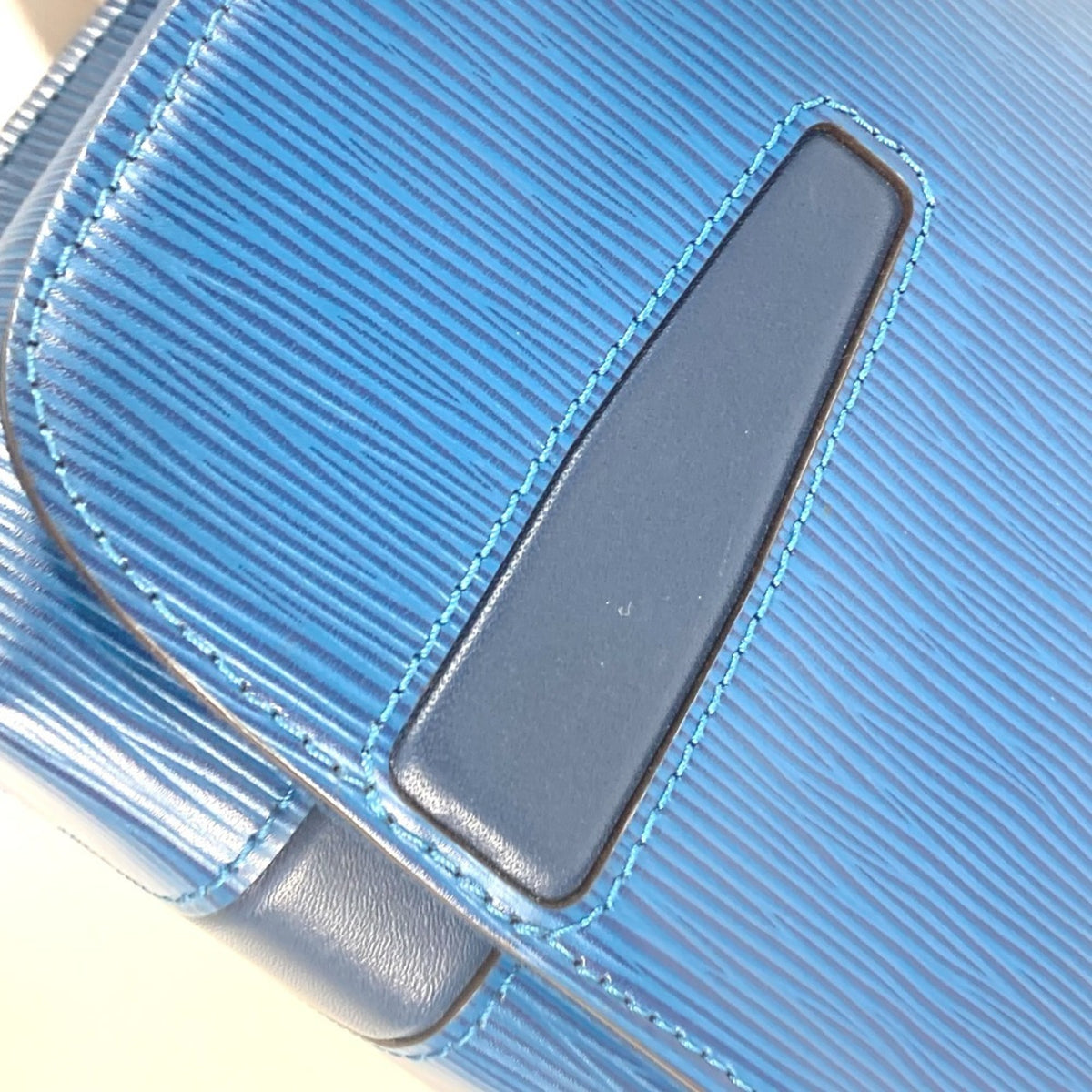 Louis Vuitton Blue Epi Leather Shoulder Bag (Pre-Owned)