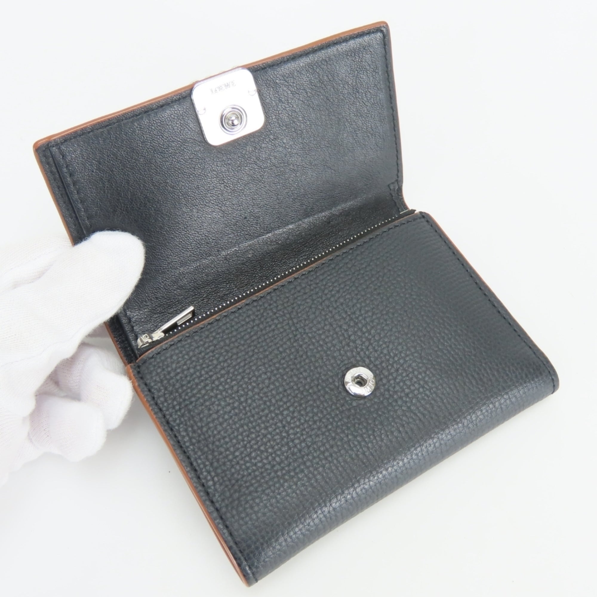 Loewe Black Brown Leather Wallet (Tri-Fold) (Pre-Owned)