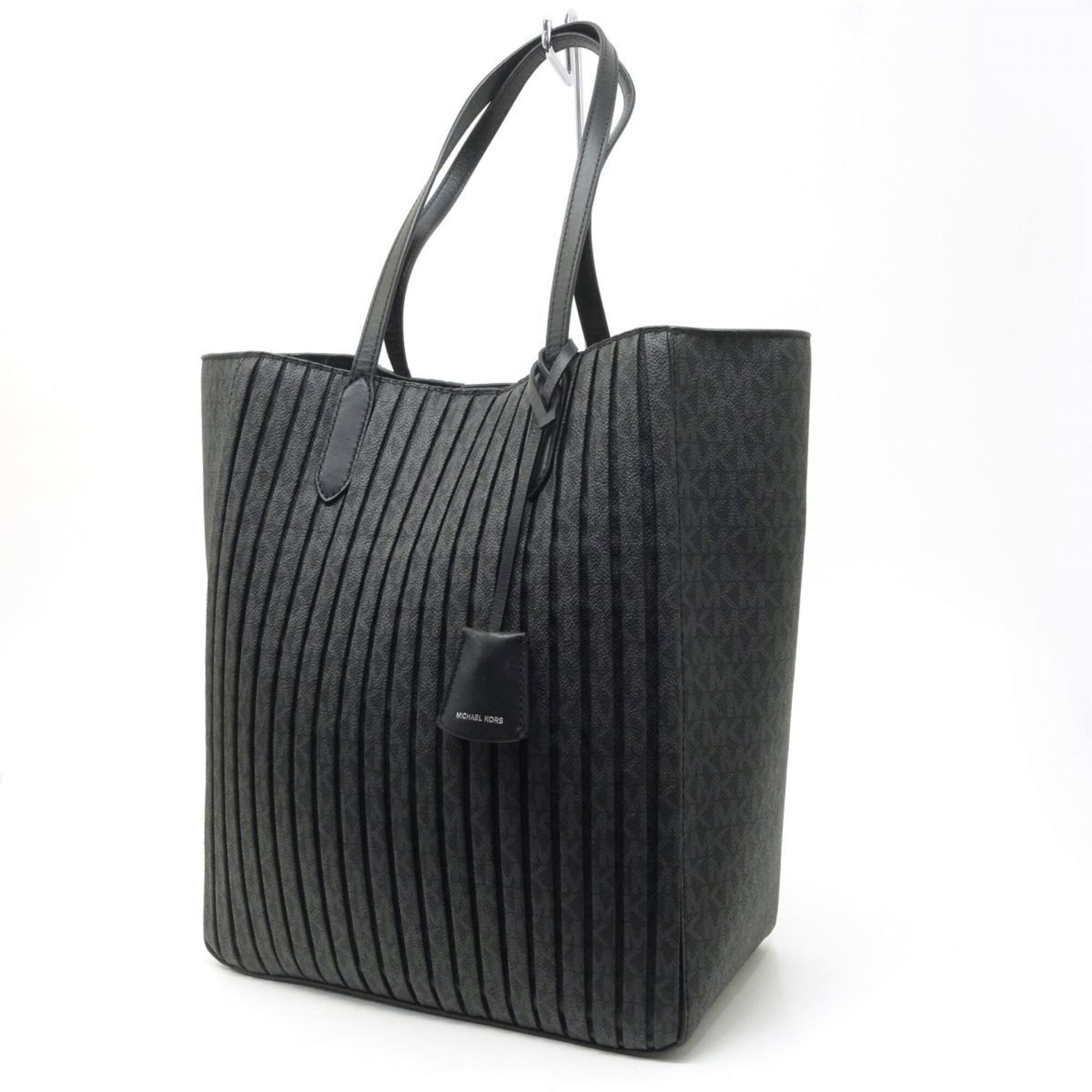 Michael Kors Black Tote Bag (Pre-Owned)