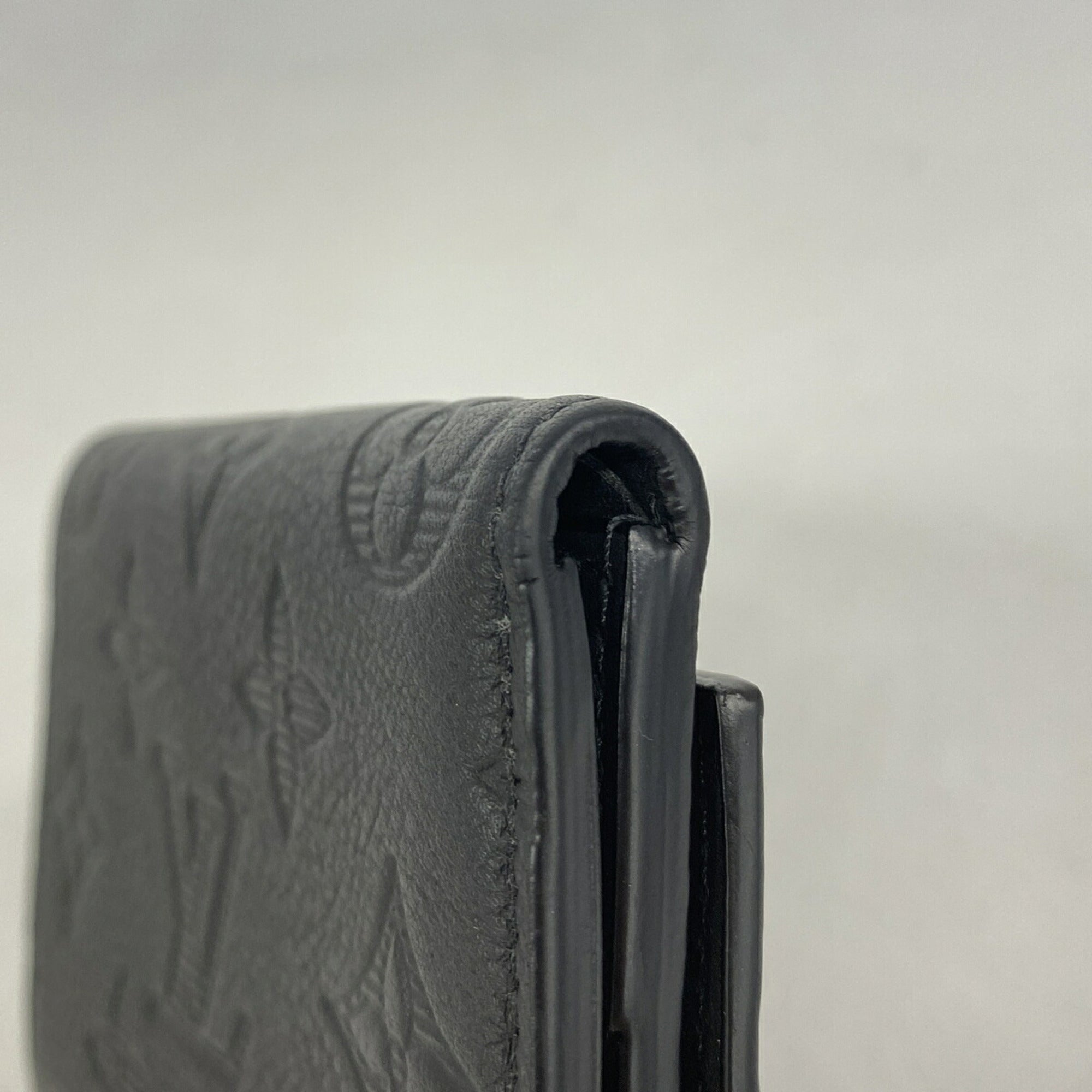 Louis Vuitton Black Wallet (Tri-Fold) (Pre-Owned)