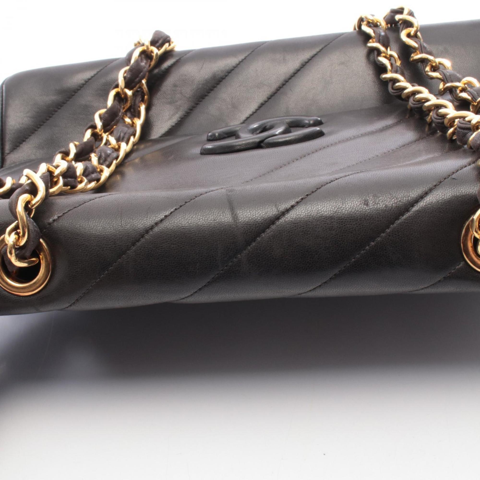 Chanel Black Leather Handbag Shoulder Bag (Pre-Owned)