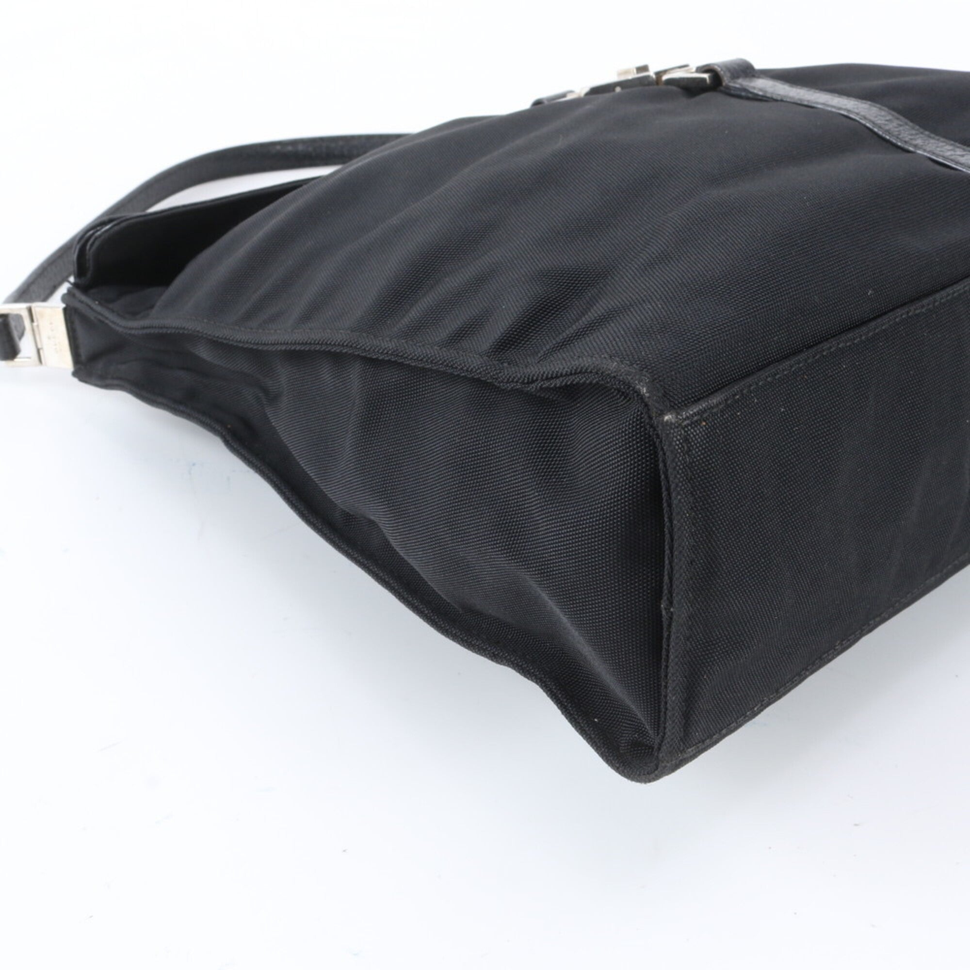 Gucci Black Leather Nylon Handbag Shoulder Bag (Pre-Owned)