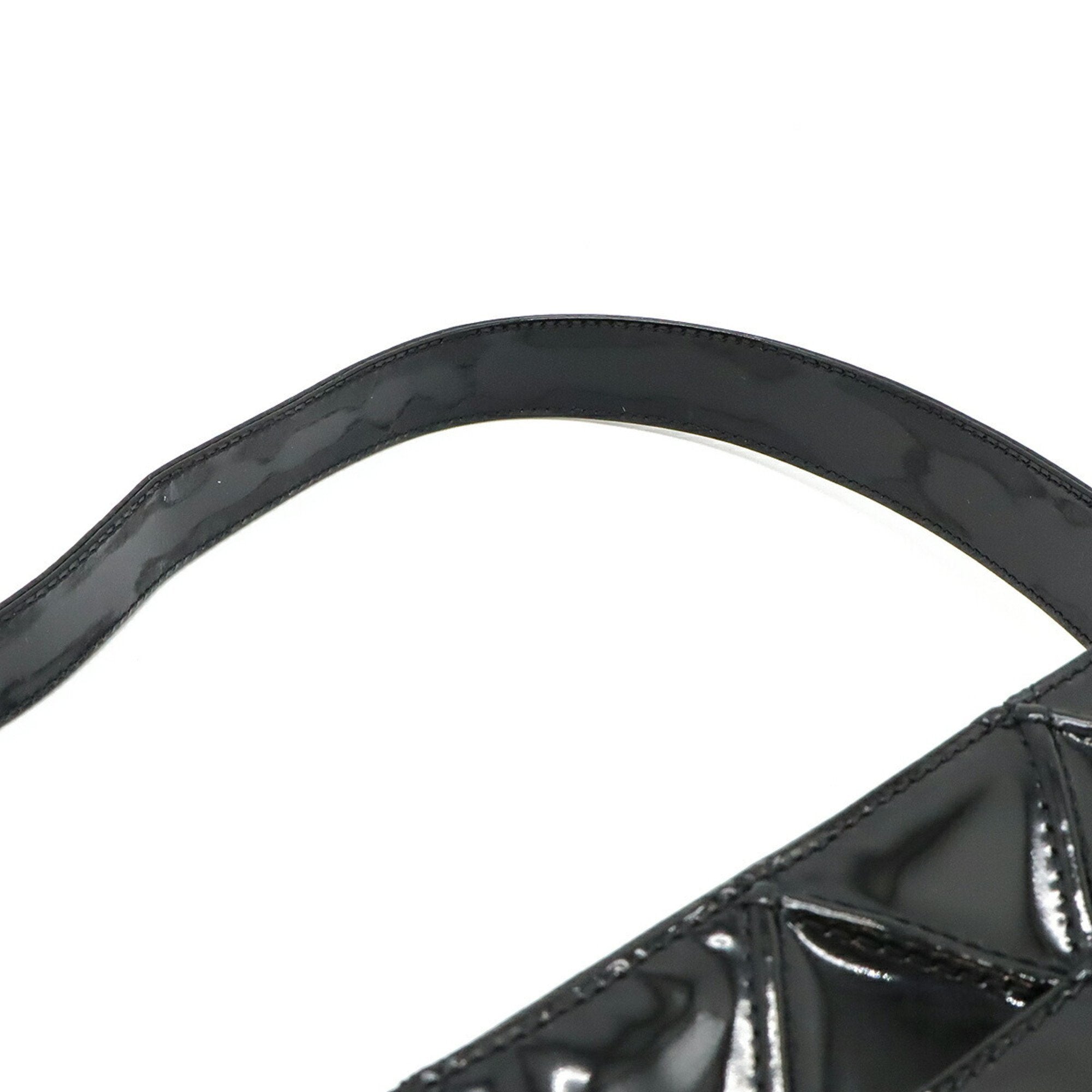 Chanel Black Leather Shoulder Bag (Pre-Owned)