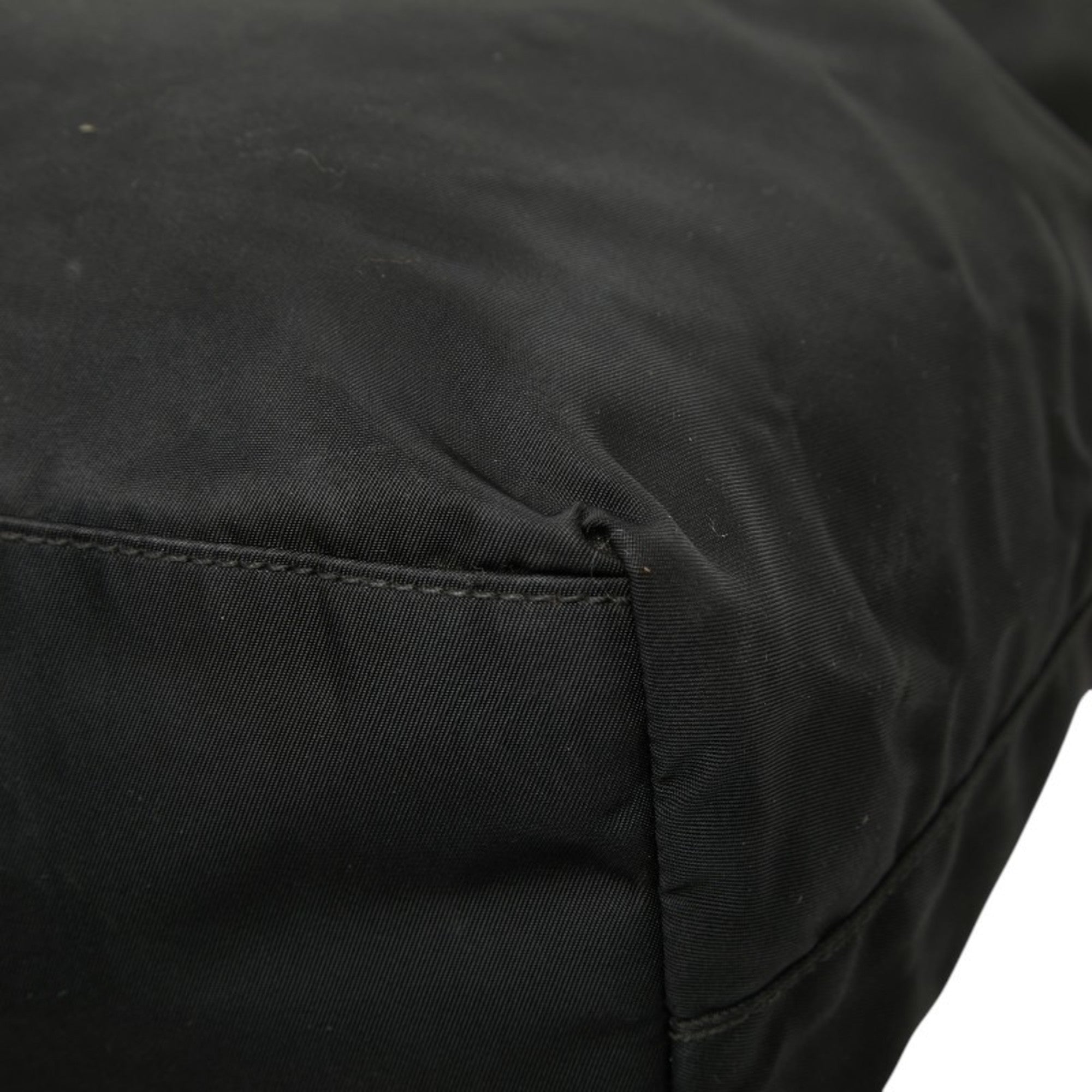 Prada Black Nylon Handbag (Pre-Owned)