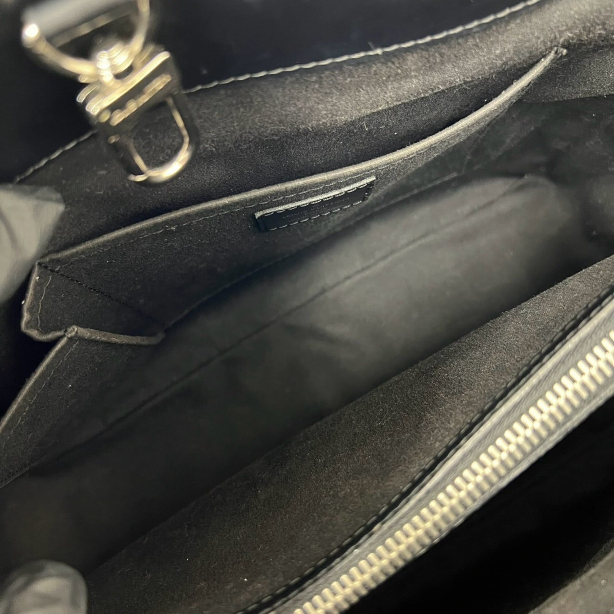 Louis Vuitton Black Leather Handbag Tote Bag (Pre-Owned)