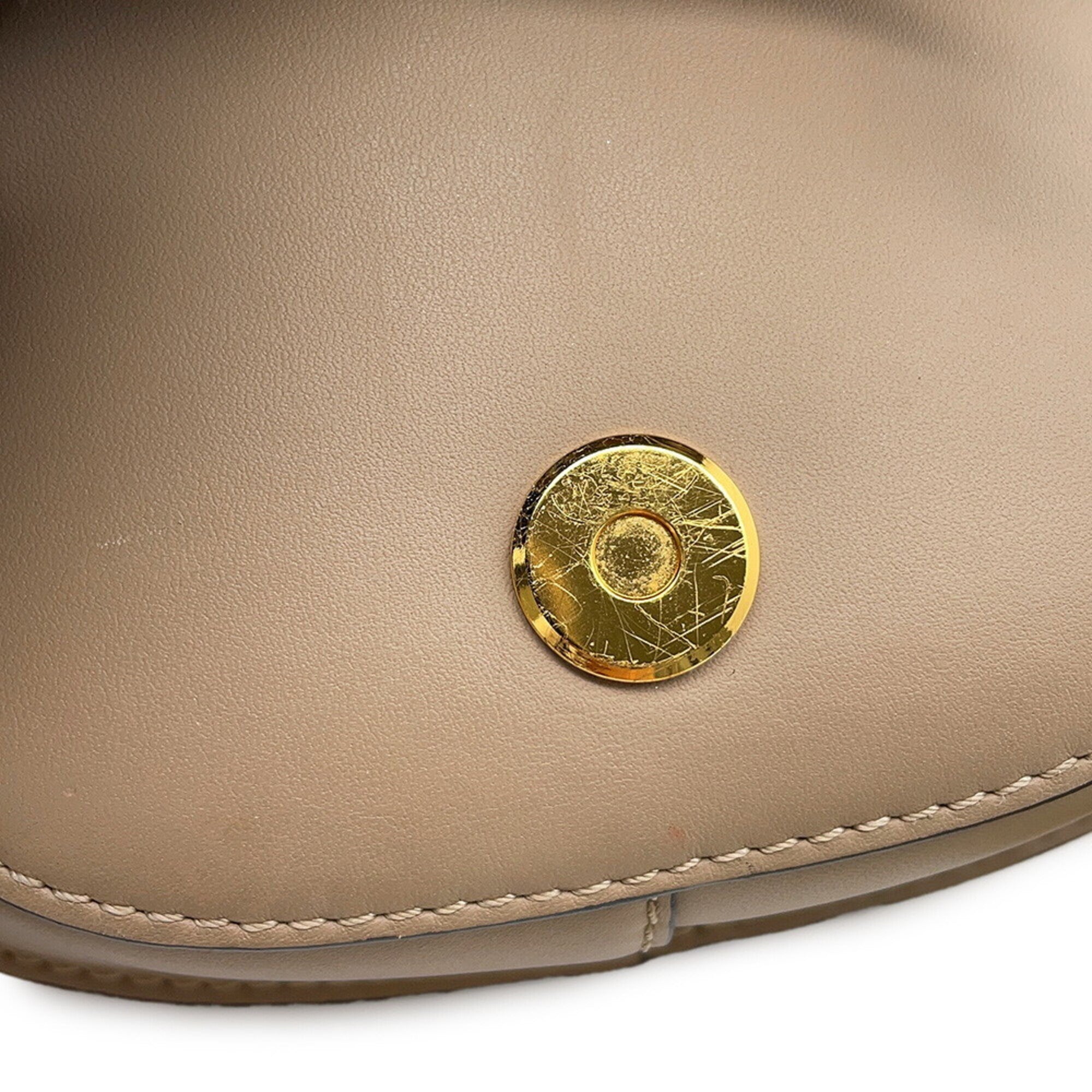 Loewe Sand Leather Shoulder Bag (Pre-Owned)
