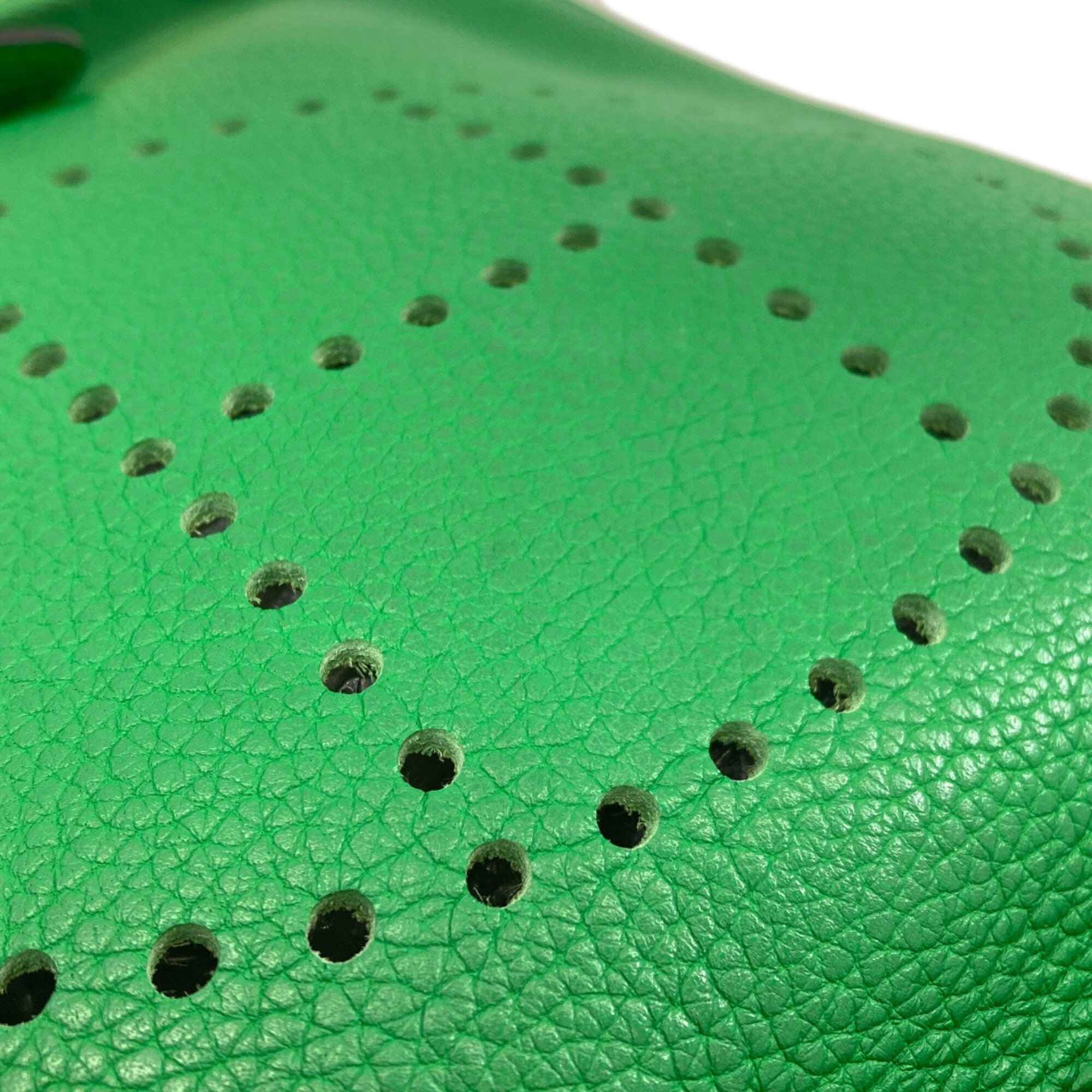 Hermes Green Shoulder Bag (Pre-Owned)