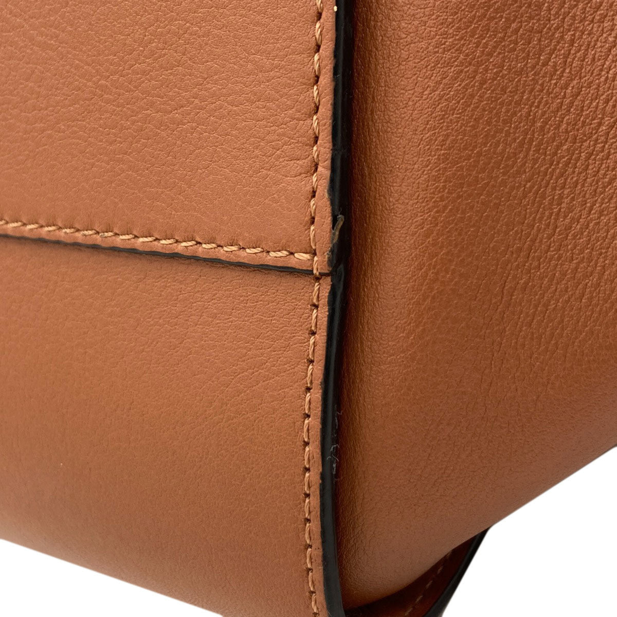 Loewe Brown Handbag (Pre-Owned)