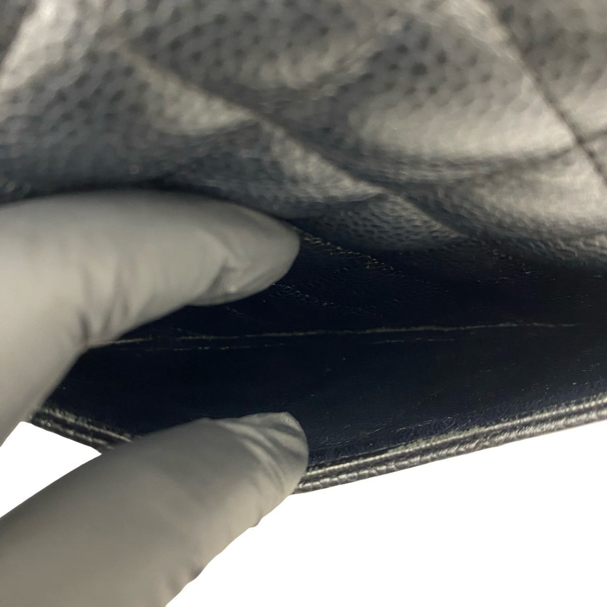 Chanel Black Grained Calfskin Shoulder Bag (Pre-Owned)