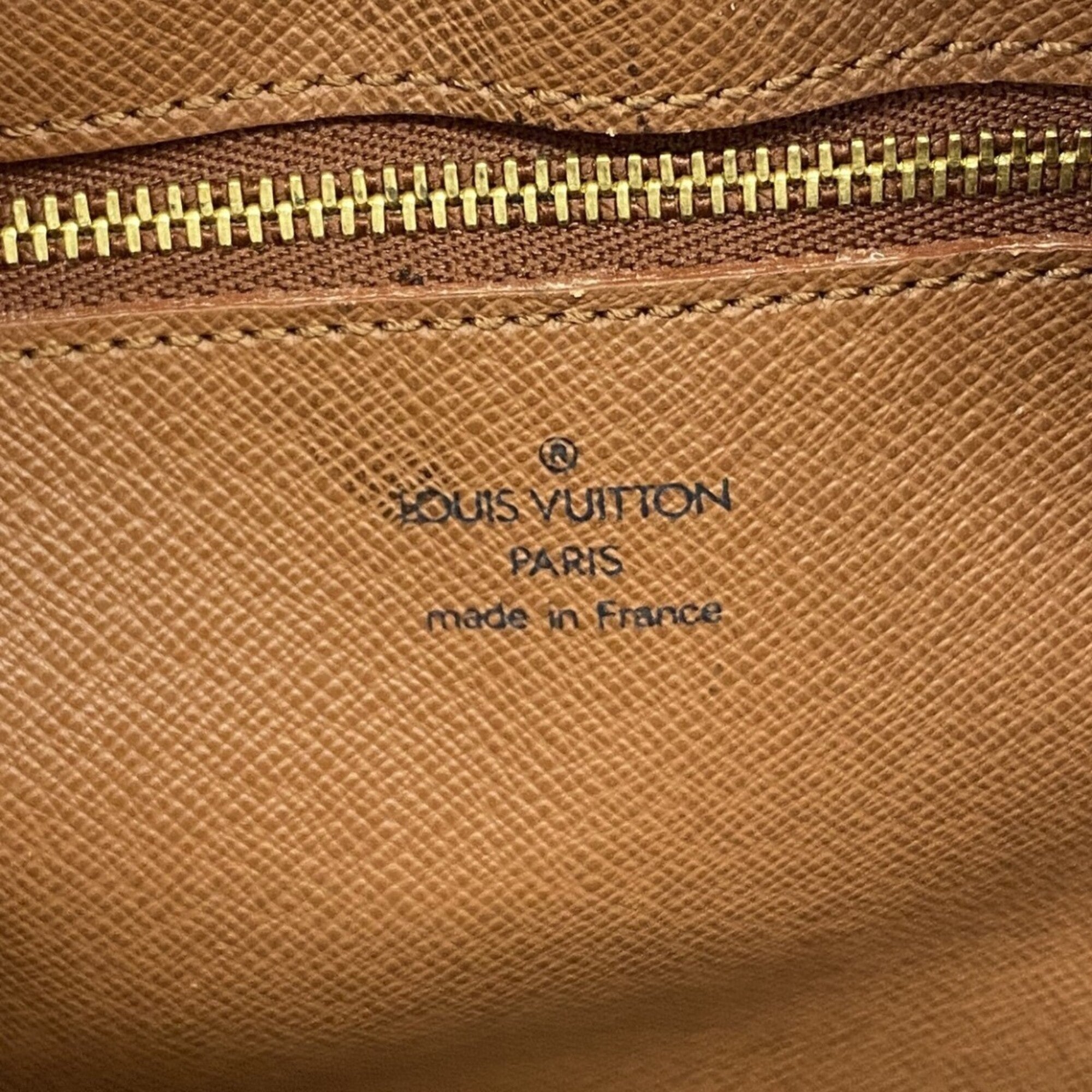 Louis Vuitton Brown Shoulder Bag (Pre-Owned)