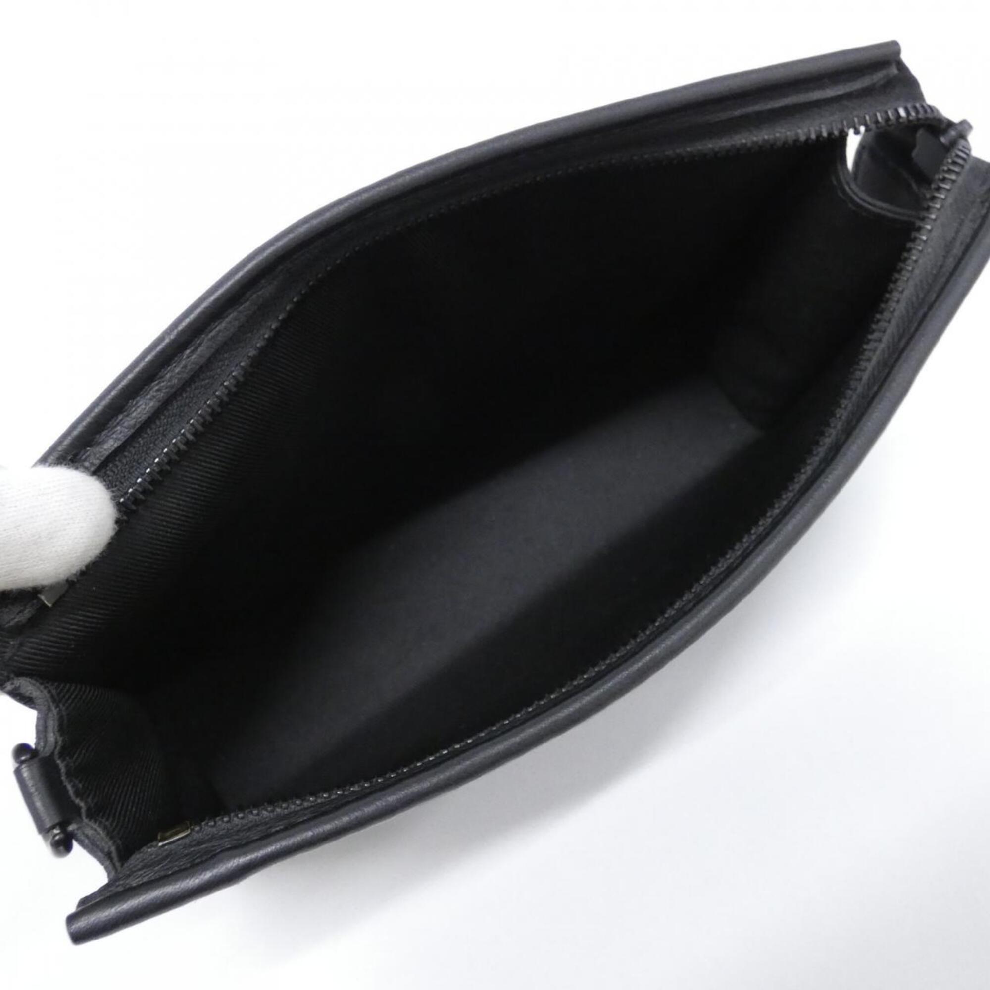 Louis Vuitton Black Leather Shoulder Bag (Pre-Owned)