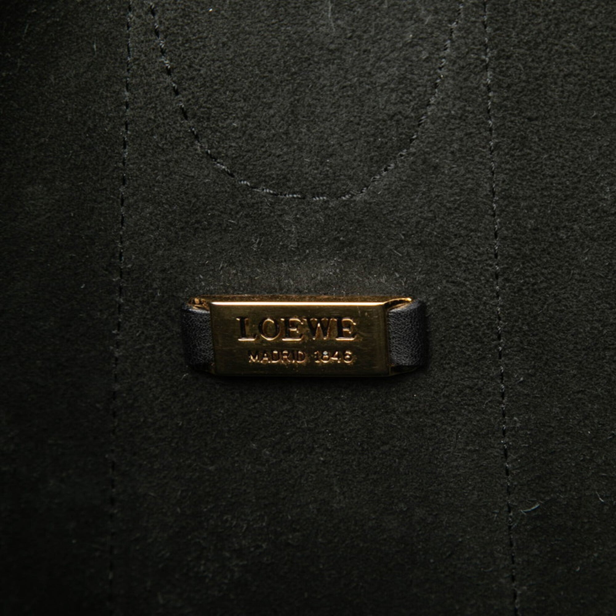 Loewe Black Leather Shoulder Bag Tote Bag (Pre-Owned)
