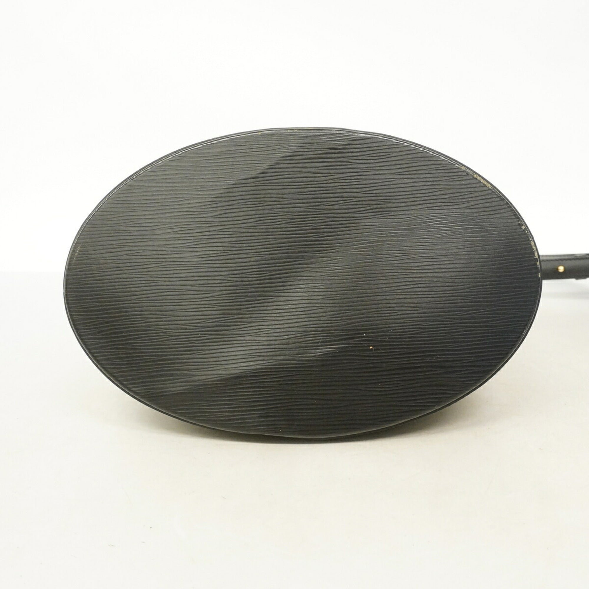 Louis Vuitton Noir Shoulder Bag (Pre-Owned)
