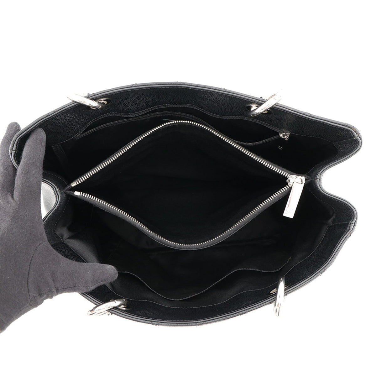 Chanel Matelasse Black Grained Calfskin Handbag Shoulder Bag (Pre-Owned)
