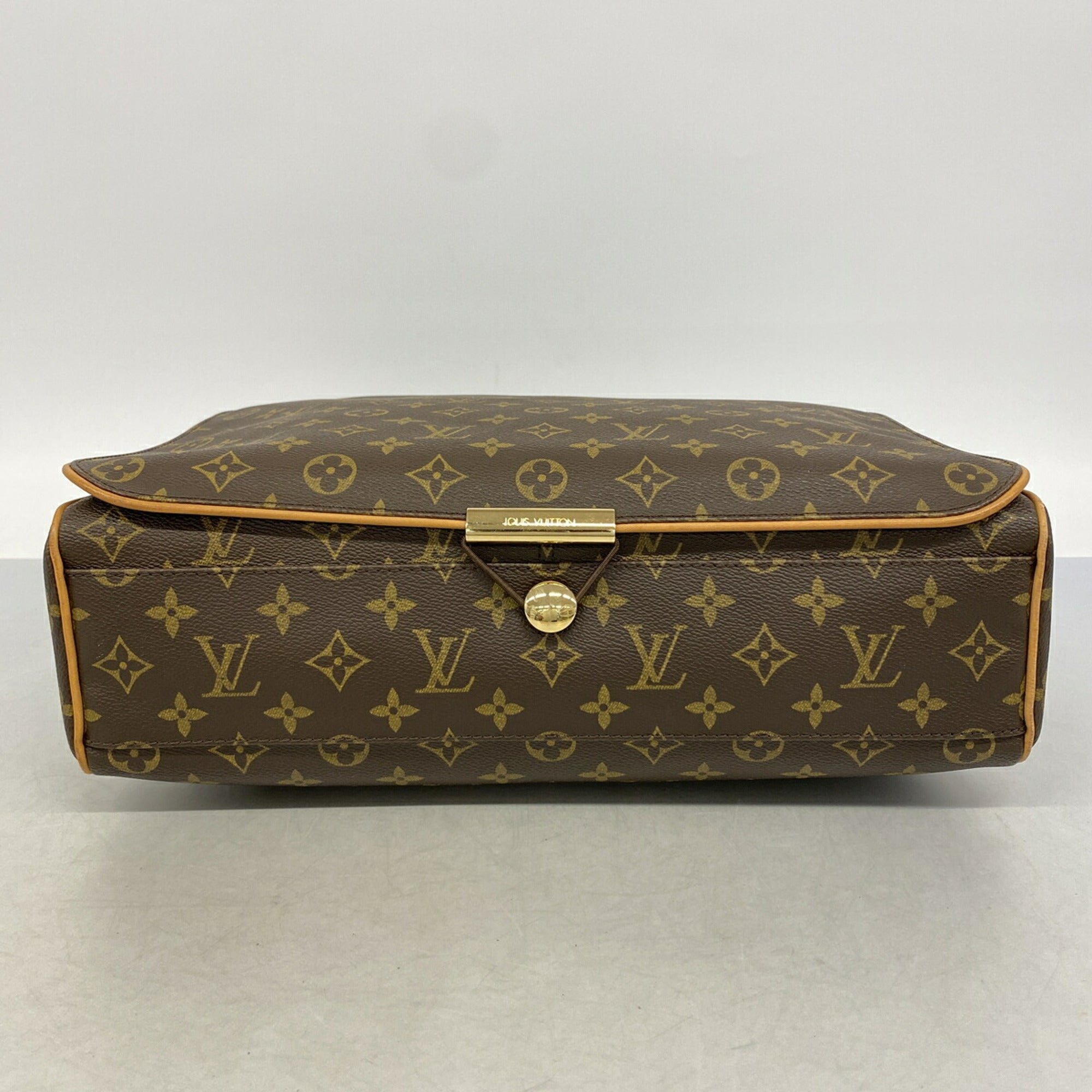 Louis Vuitton Brown Shoulder Bag (Pre-Owned)
