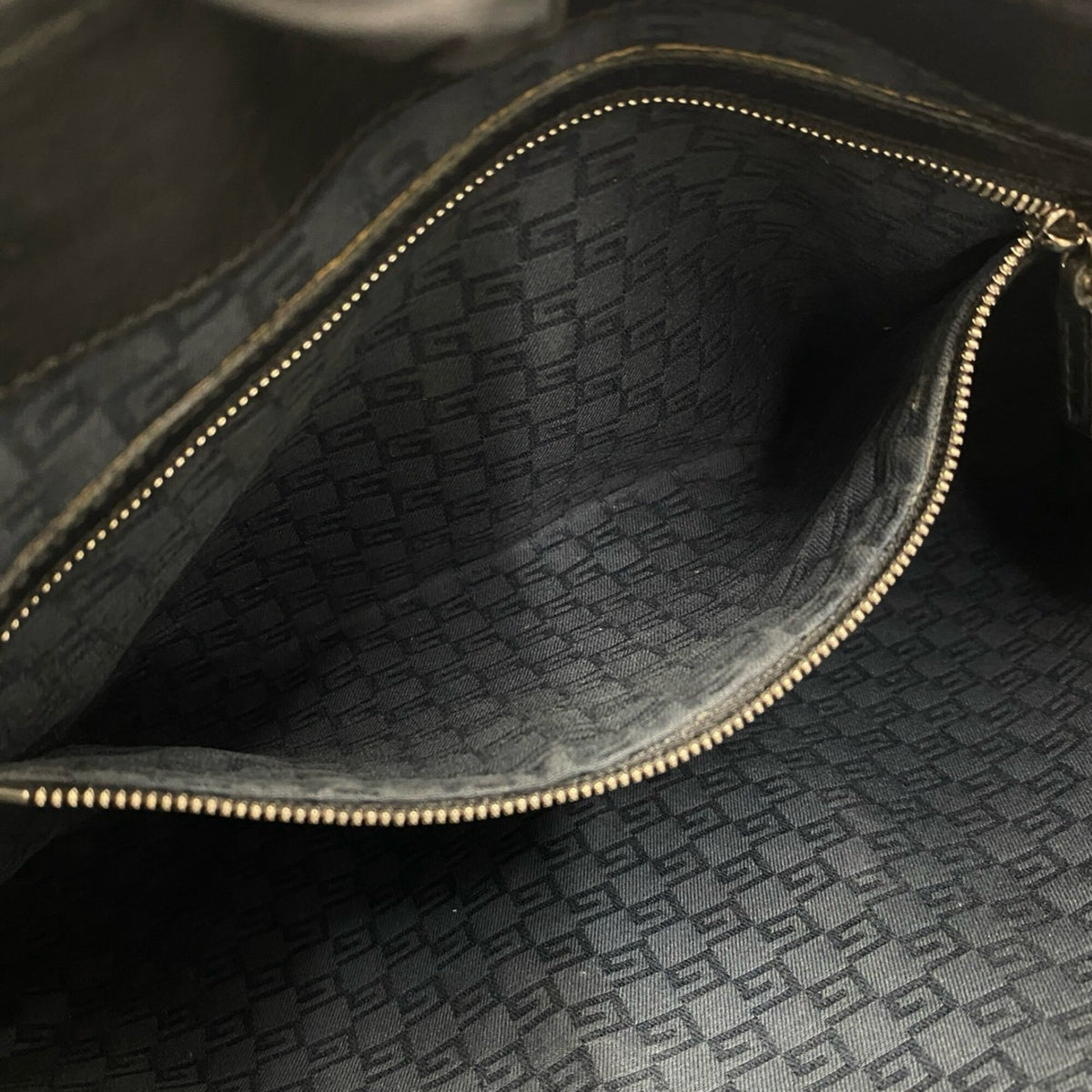 Gucci Black Canvas Leather Handbag Shoulder Bag (Pre-Owned)