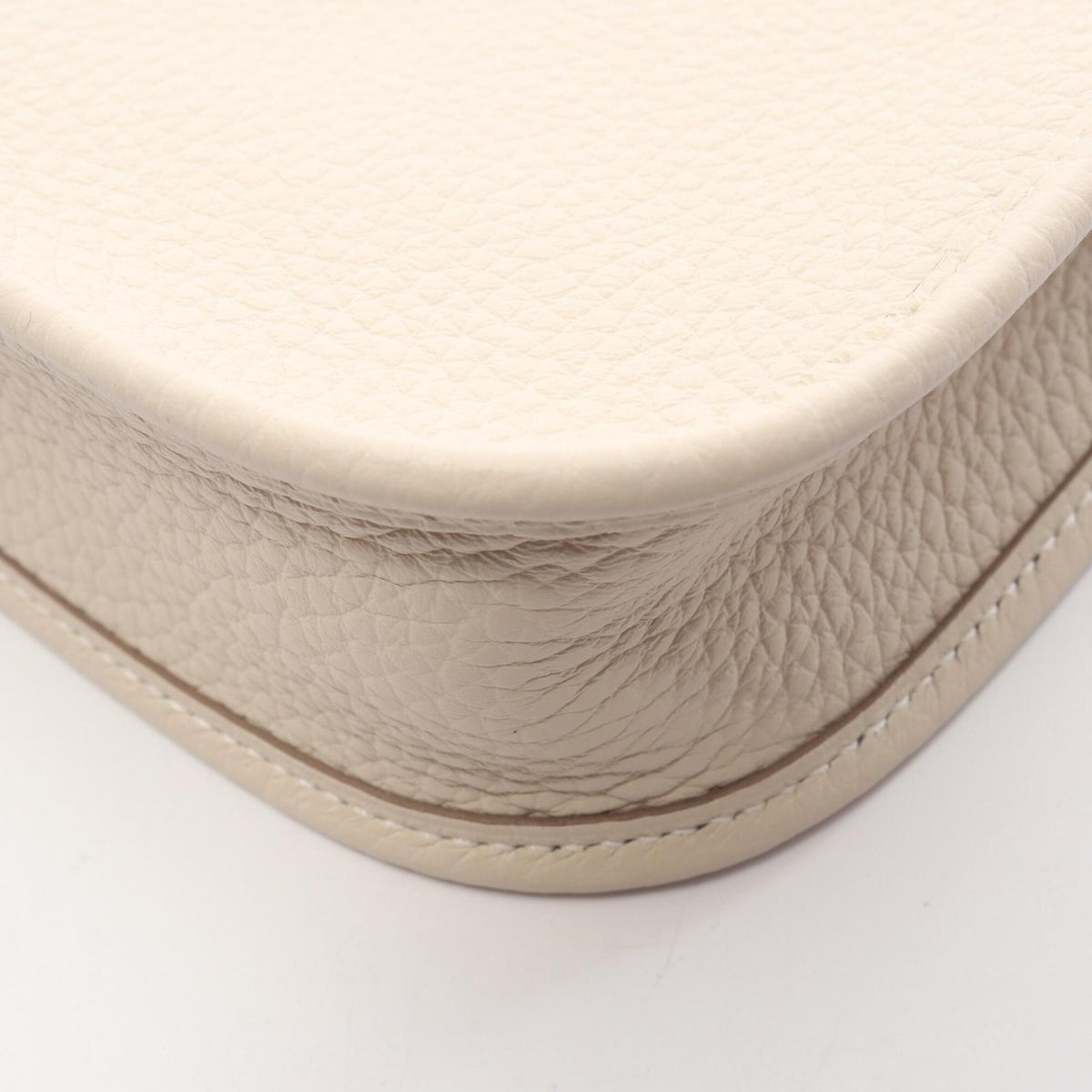 Hermes White Taurillon Clemence Leather Shoulder Bag (Pre-Owned)