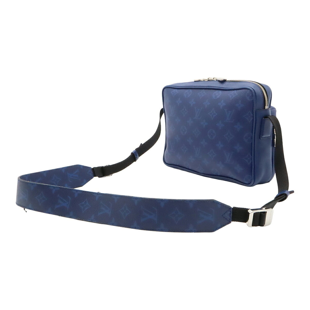 Louis Vuitton Taiga Cobalt Taiga Leather Shoulder Bag (Pre-Owned)
