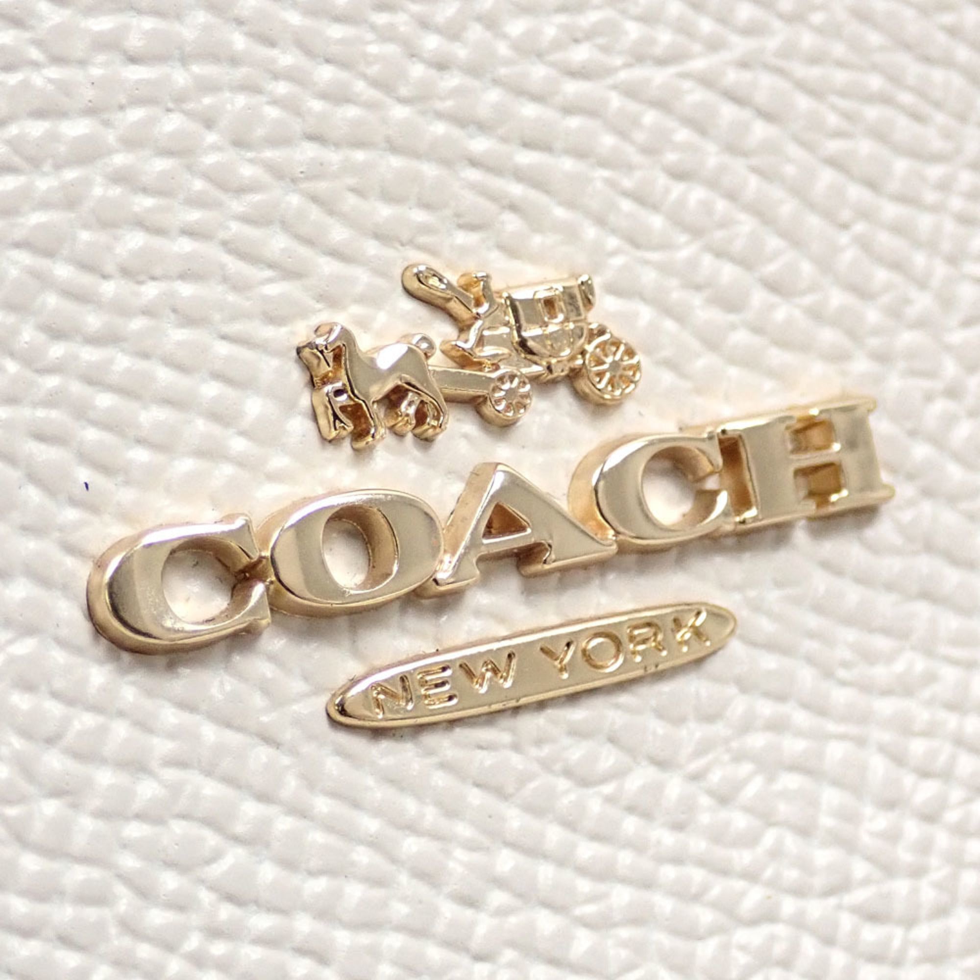 Coach White Leather Handbag (Pre-Owned)