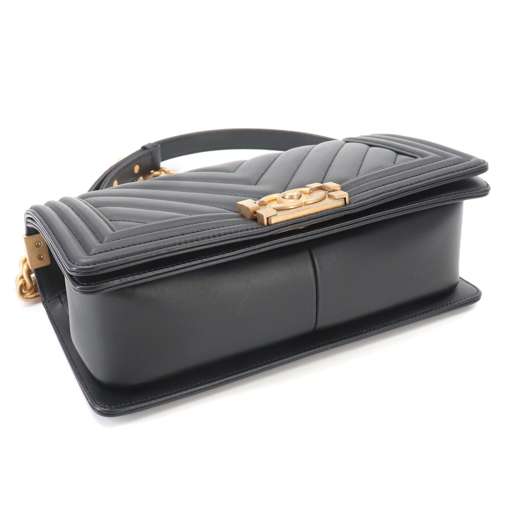 Chanel Chevron (V Stitch) Black Leather Handbag Shoulder Bag (Pre-Owned)