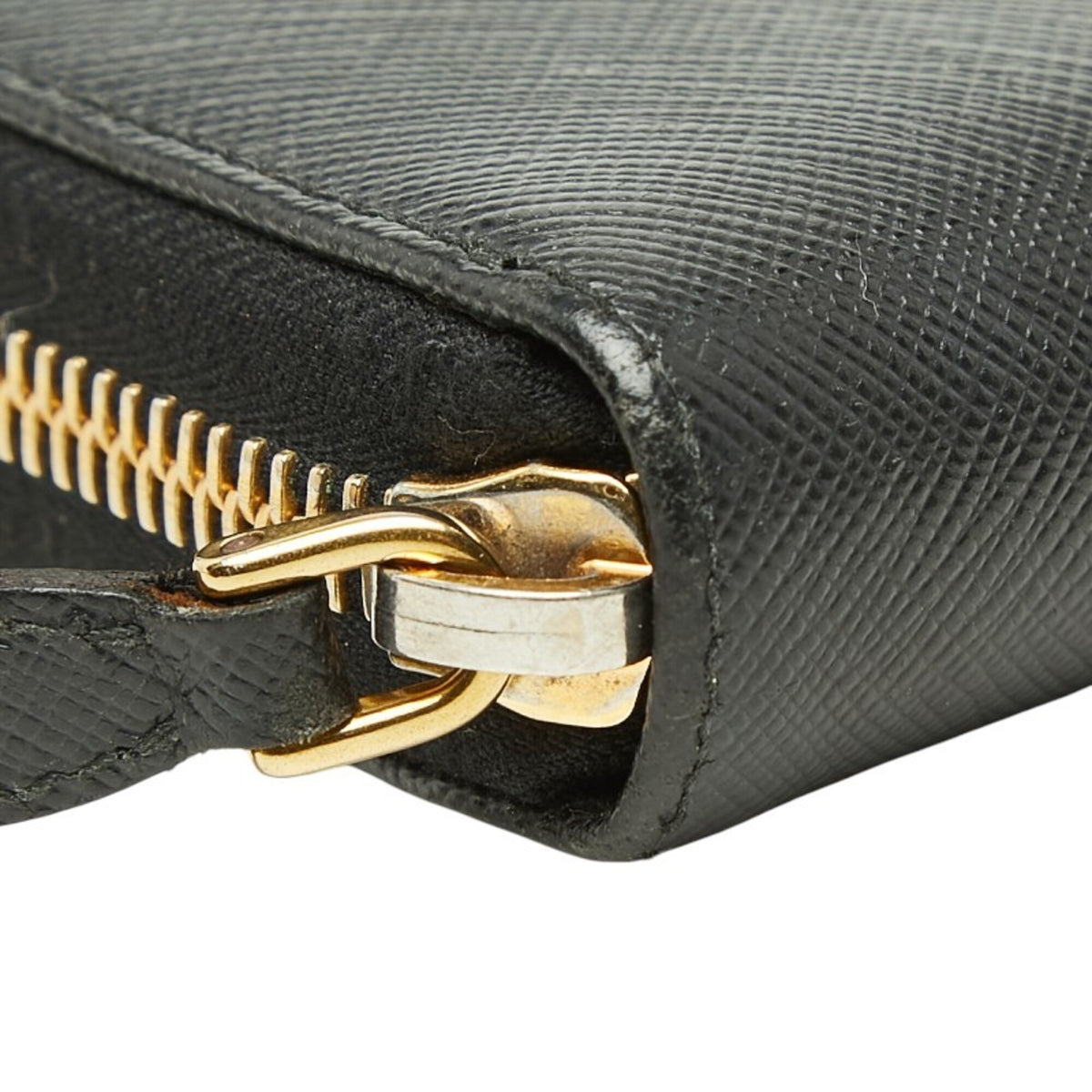 Prada Black Leather Long Wallet (Bi-Fold) (Pre-Owned)