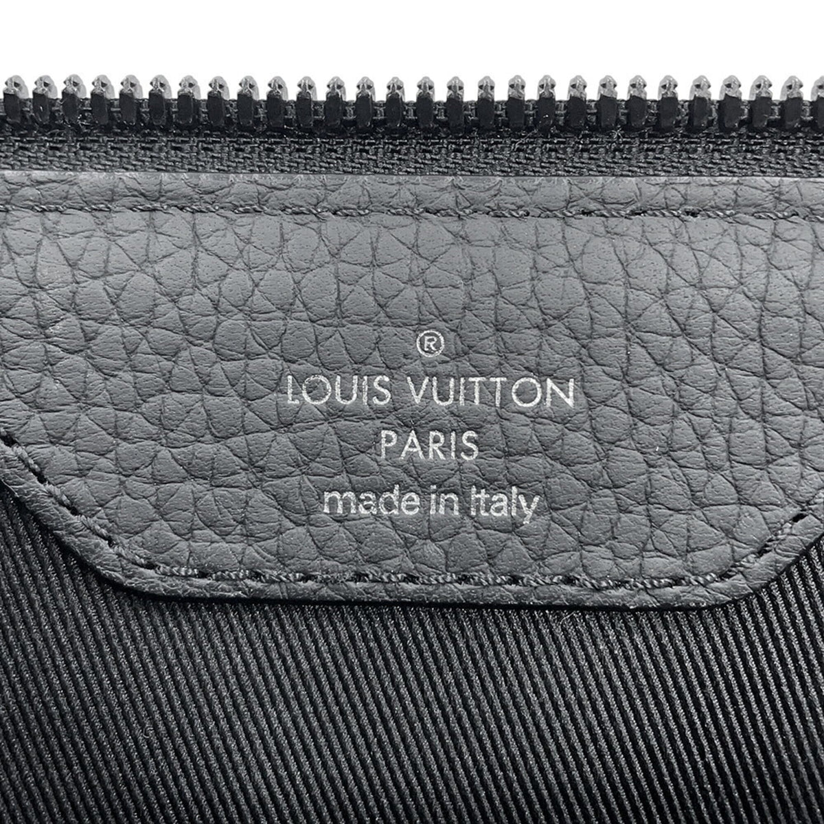 Louis Vuitton Noir Monogram Handbag (Pre-Owned)