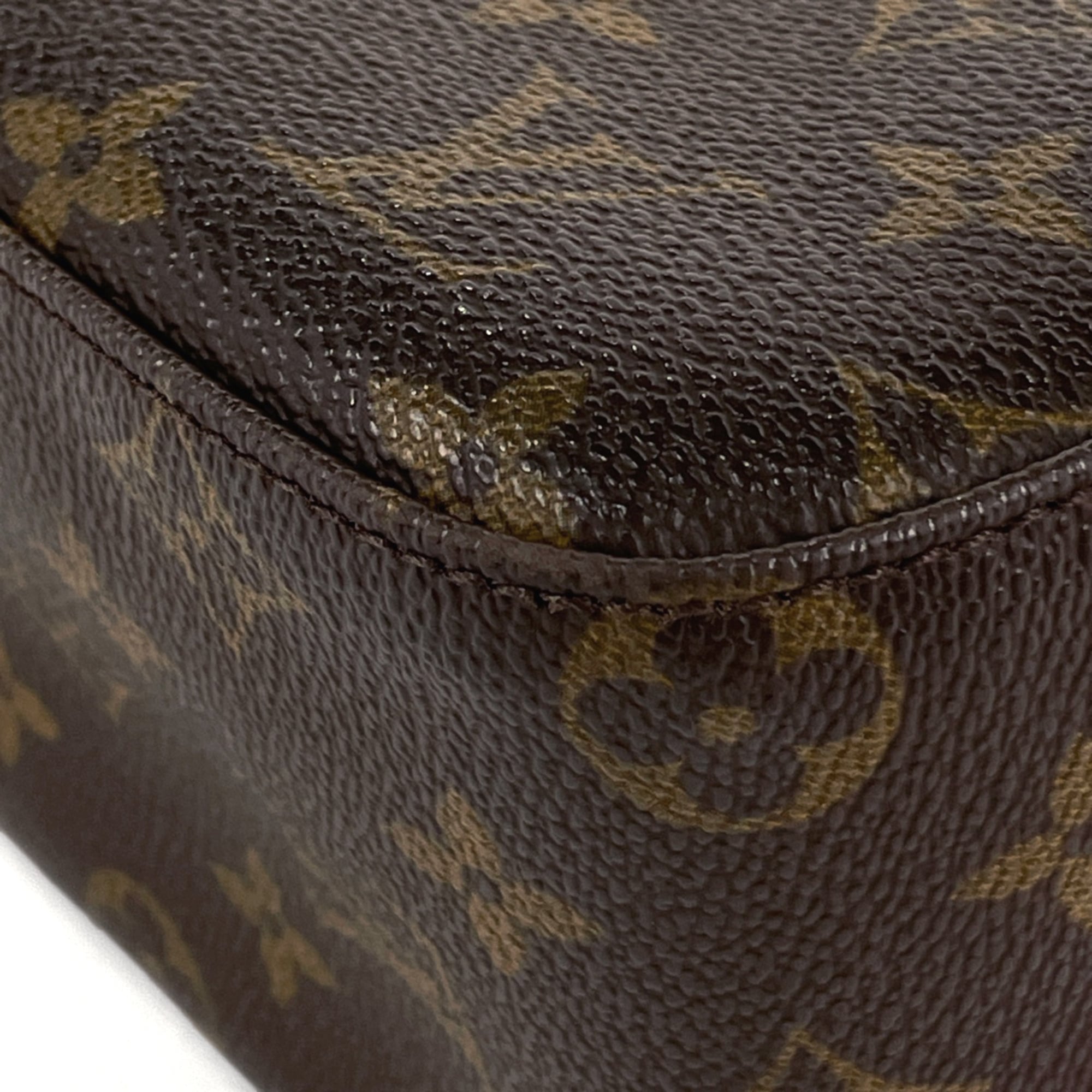 Louis Vuitton Brown Monogram Monogram Shoulder Bag (Pre-Owned)