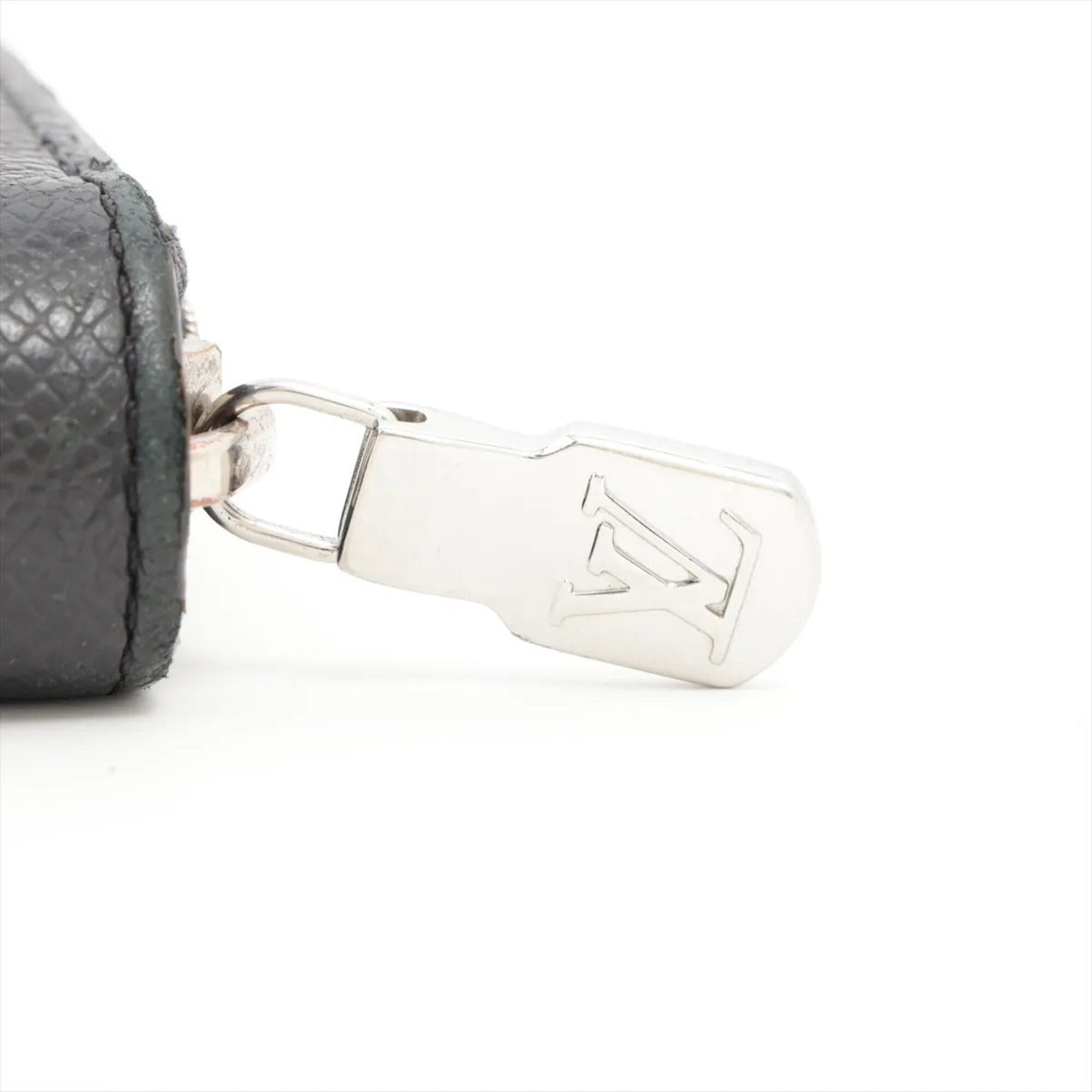 Louis Vuitton Noir Leather Long Wallet (Bi-Fold) (Pre-Owned)