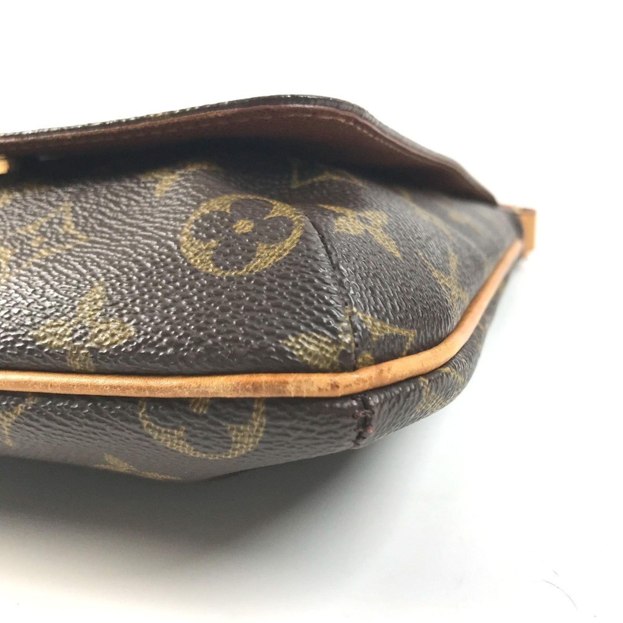 Louis Vuitton Brown Galle Monogram Pochette Shoulder Bag (Pre-Owned)