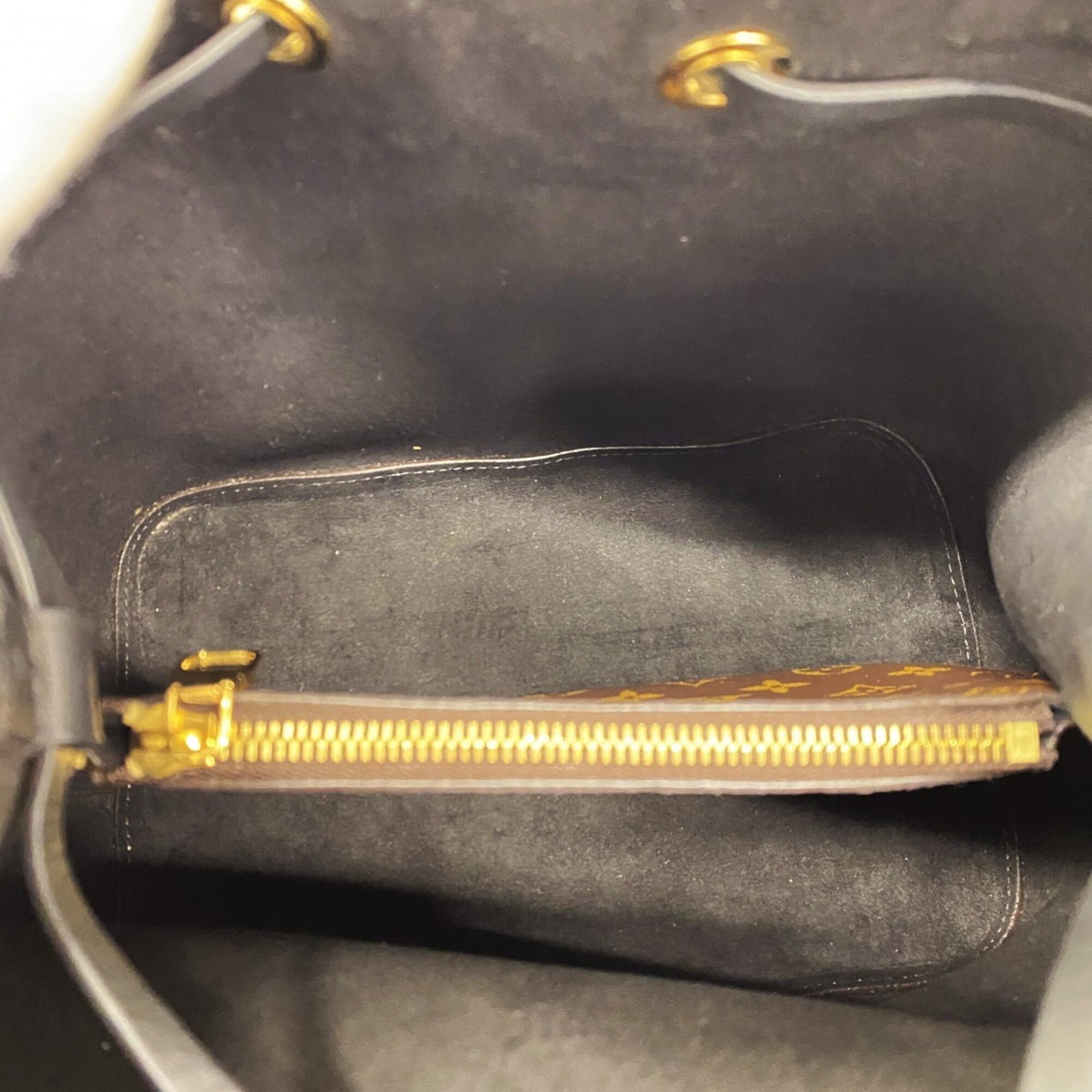 Louis Vuitton Brown Noir Shoulder Bag (Pre-Owned)