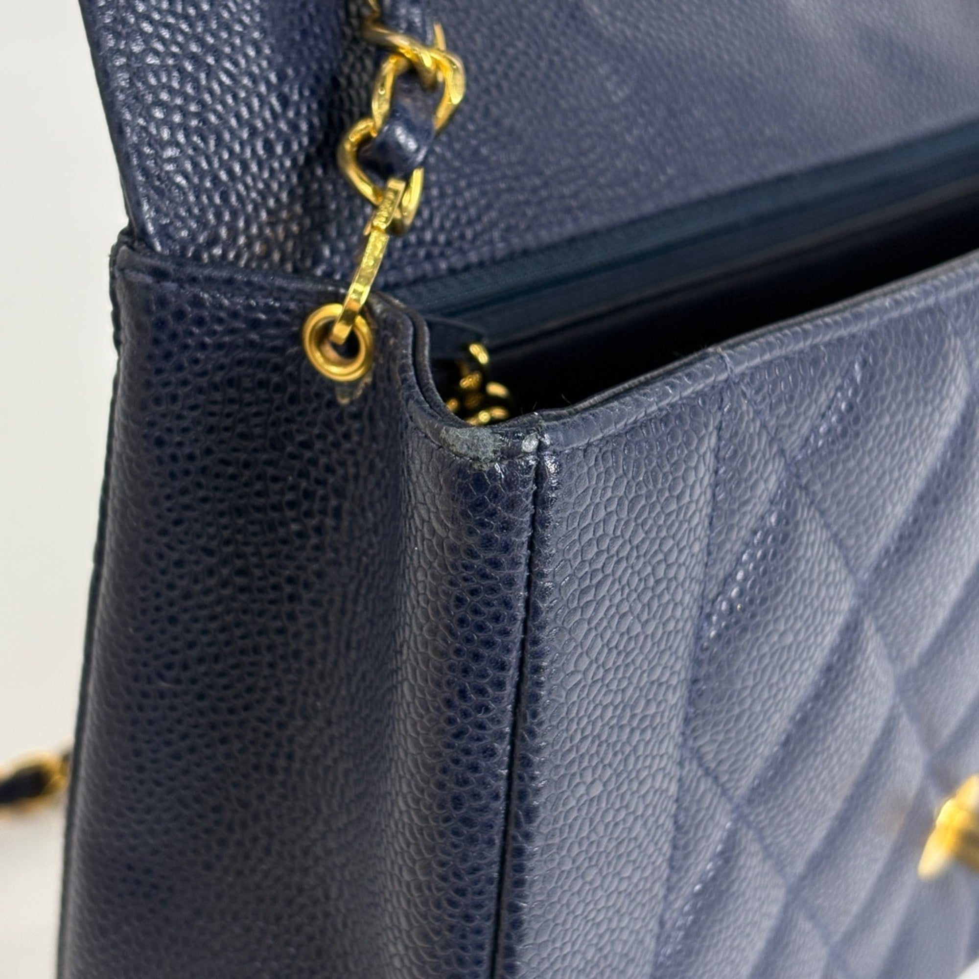 Chanel Matelasse Navy Grained Calfskin Shoulder Bag (Pre-Owned)