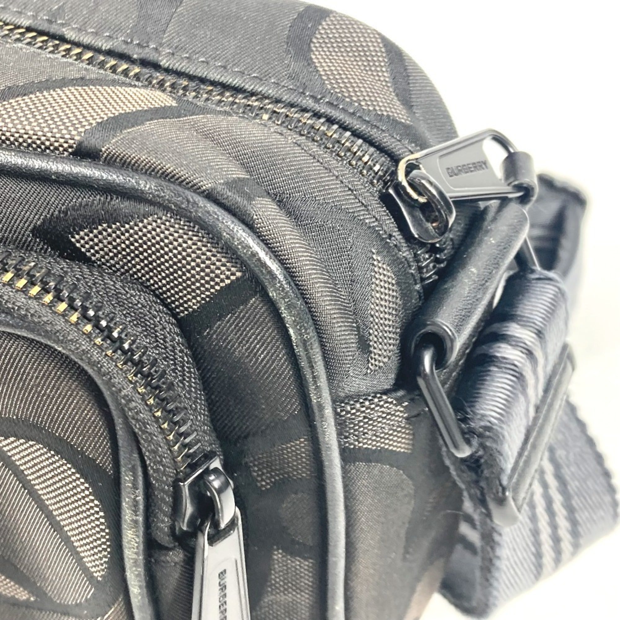 Burberry Black Gray Nylon Canvas Pochette Shoulder Bag (Pre-Owned)
