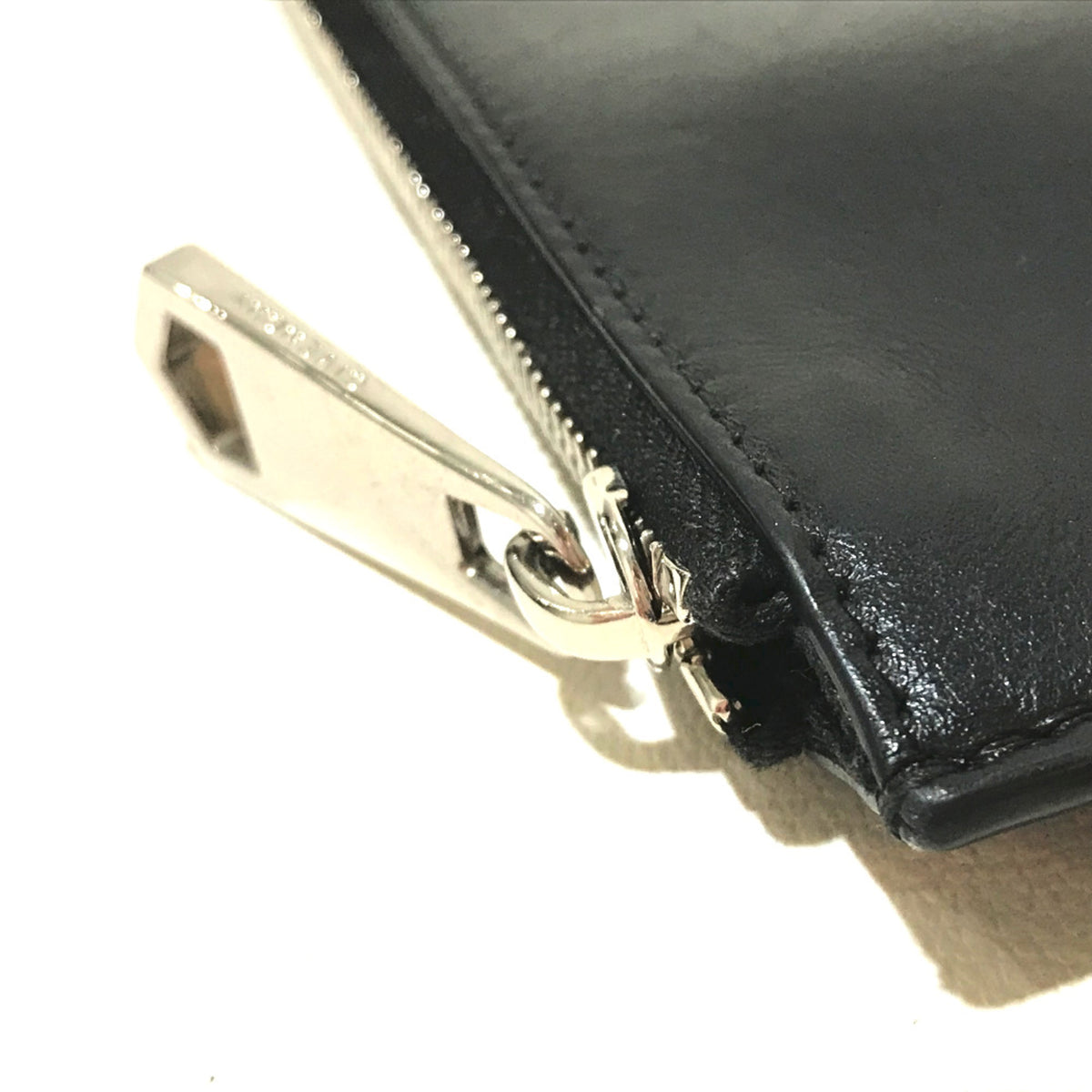 Givenchy Black Leather Clutch Bag (Pre-Owned)