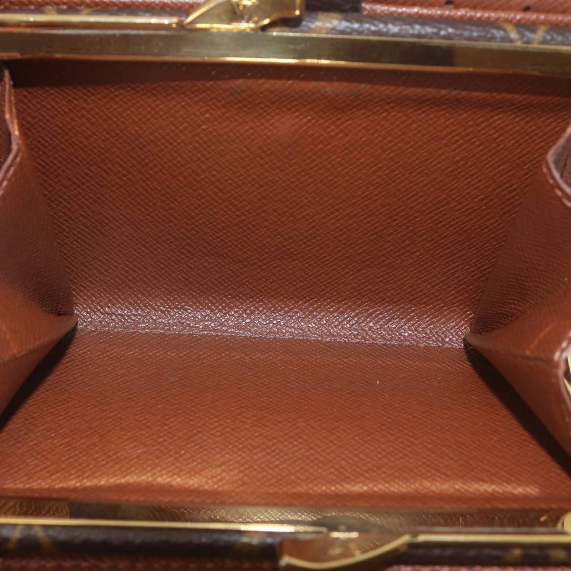 Louis Vuitton Monogram Monogram Wallet (Bi-Fold) (Pre-Owned)