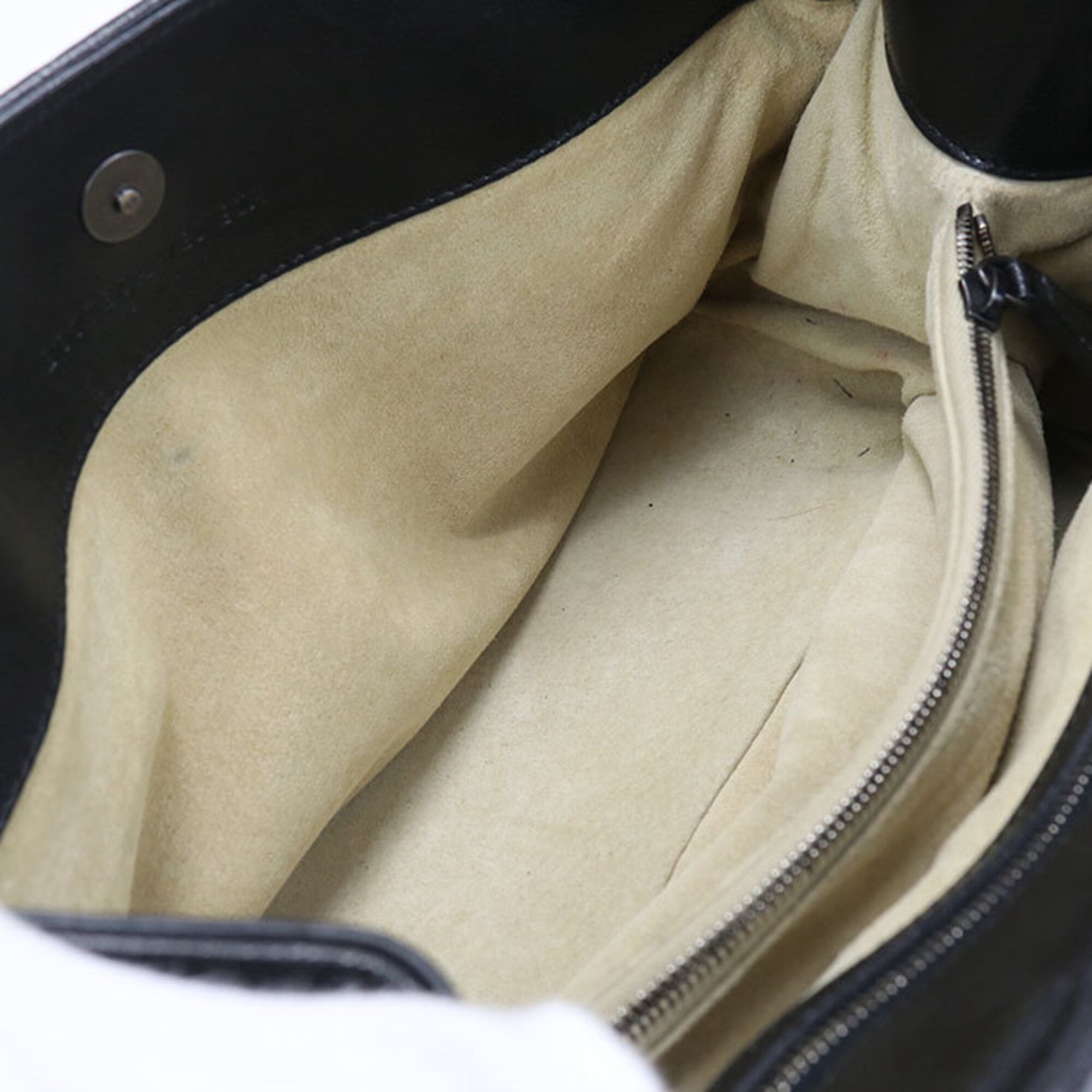 Bottega Veneta Black Leather Handbag (Pre-Owned)