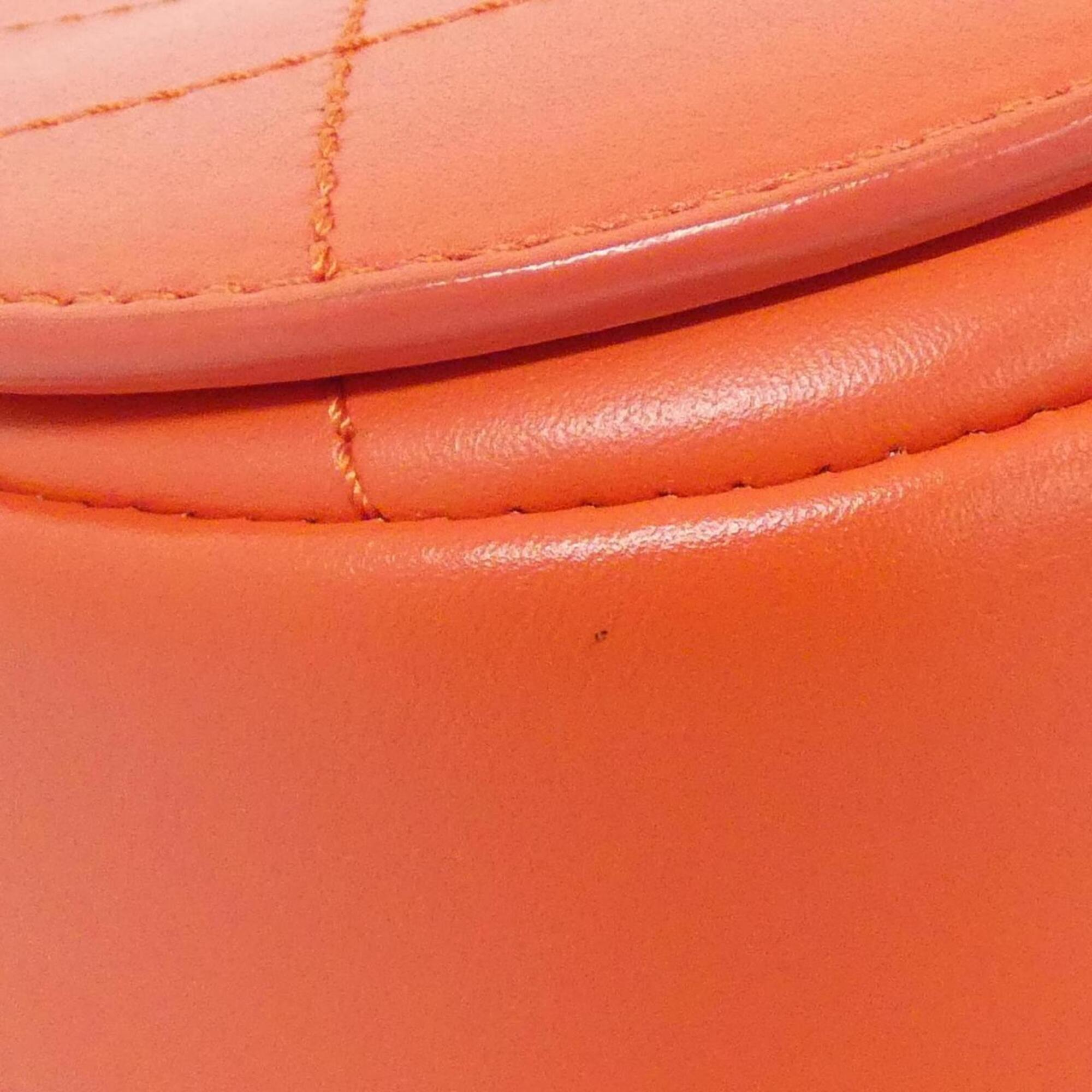 Chanel Red Color Leather Handbag (Pre-Owned)