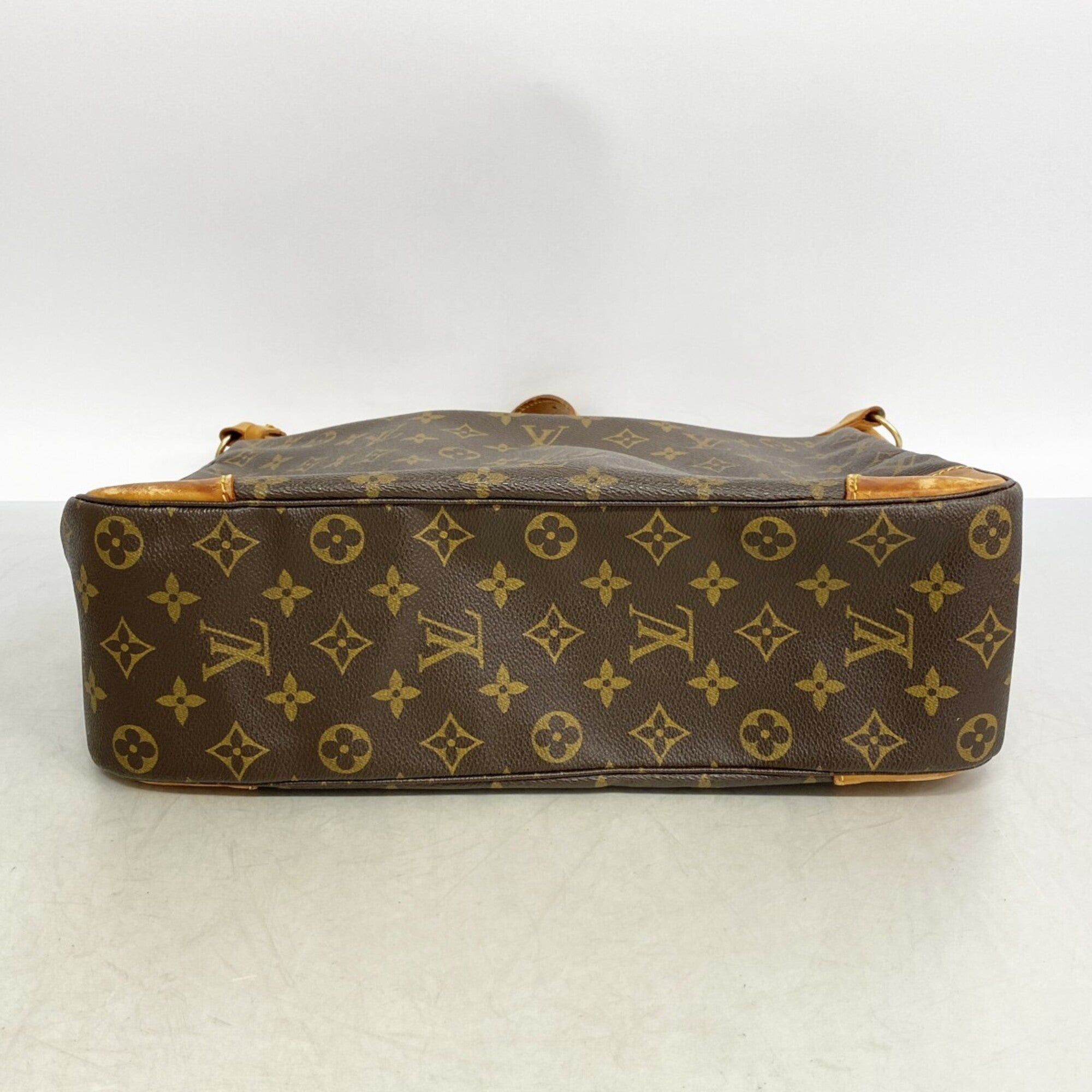 Louis Vuitton Brown Shoulder Bag (Pre-Owned)