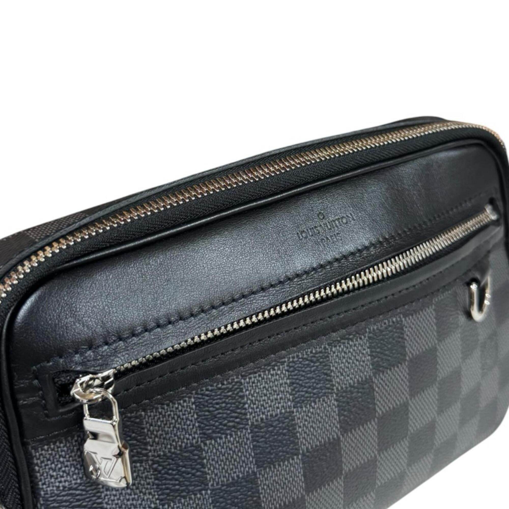 Louis Vuitton Black Gray Damier Graphite Canvas Pouch Shoulder Bag (Pre-Owned)