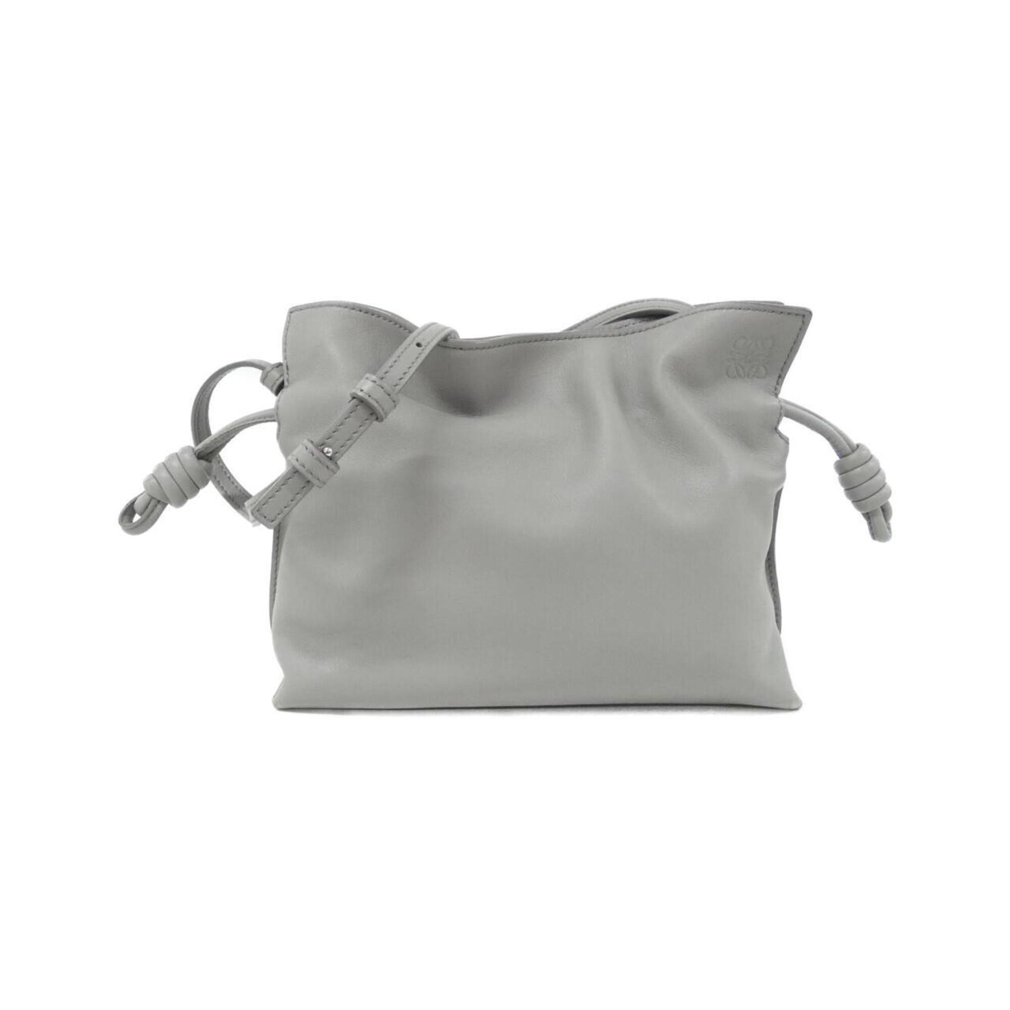 Loewe Gray Leather Handbag (Pre-Owned)