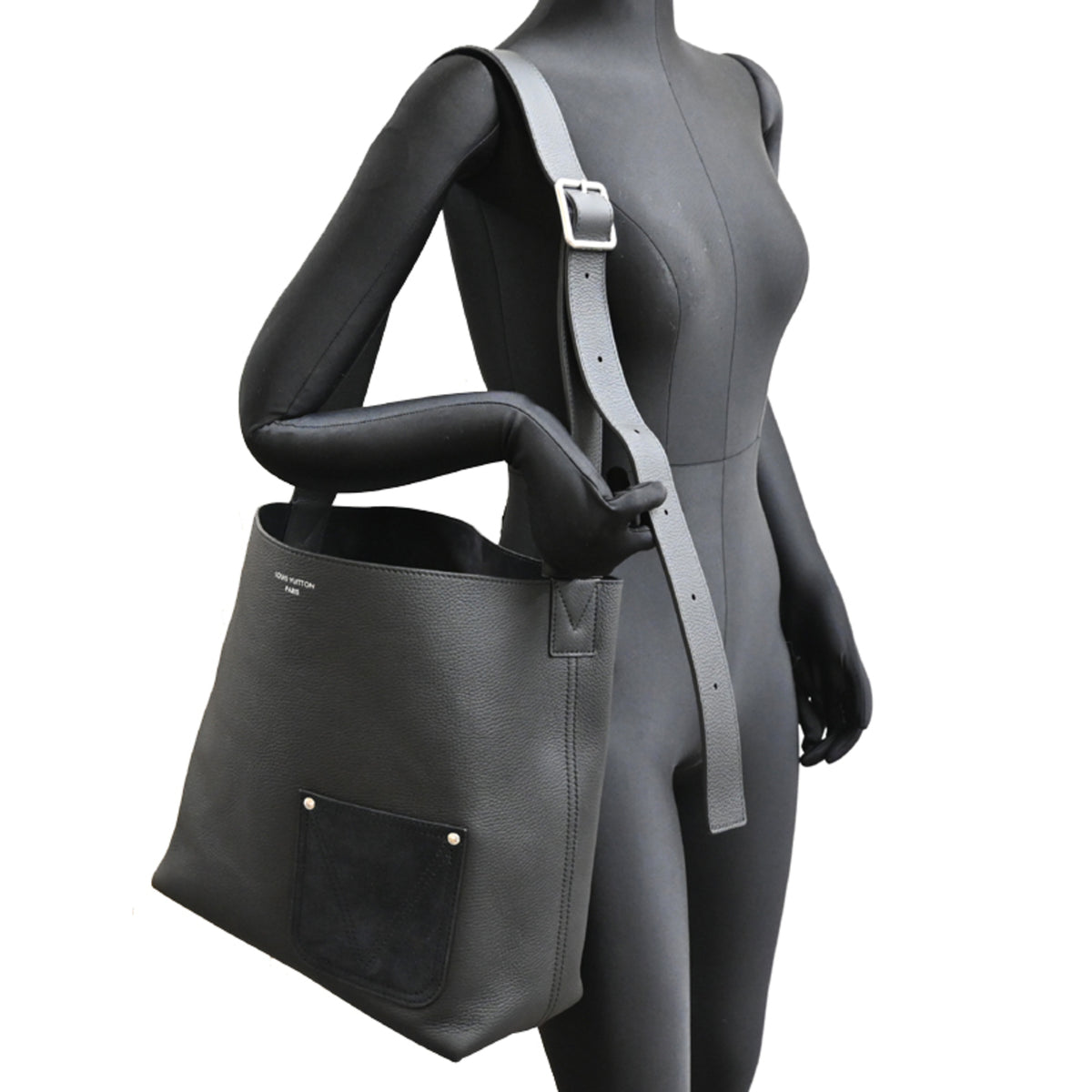 Louis Vuitton Black Noir Leather Pouch Tote Bag (Pre-Owned)